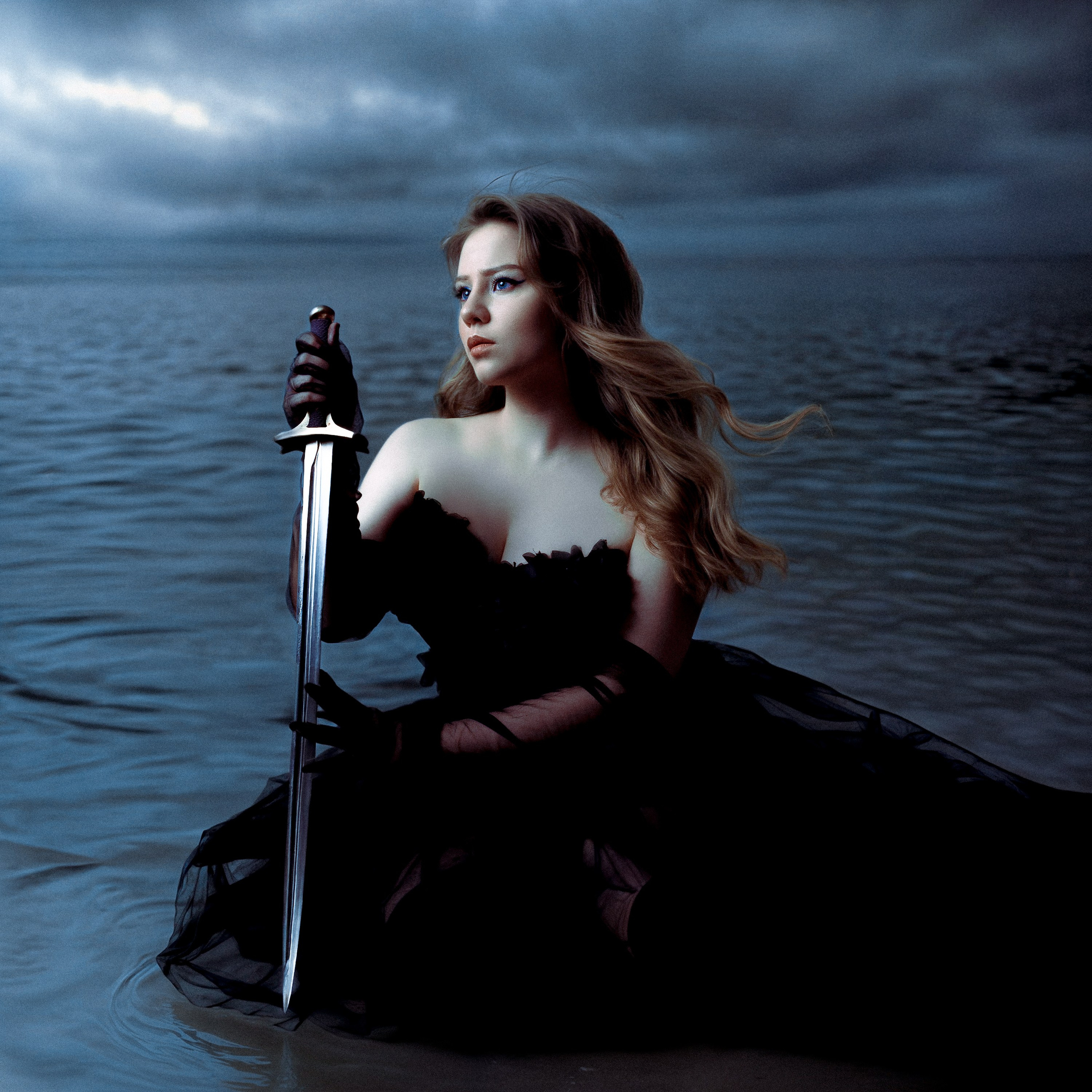 Xstazia — музыкальные обложки, арт-дирекшн, режиссура и креативное продюссирование