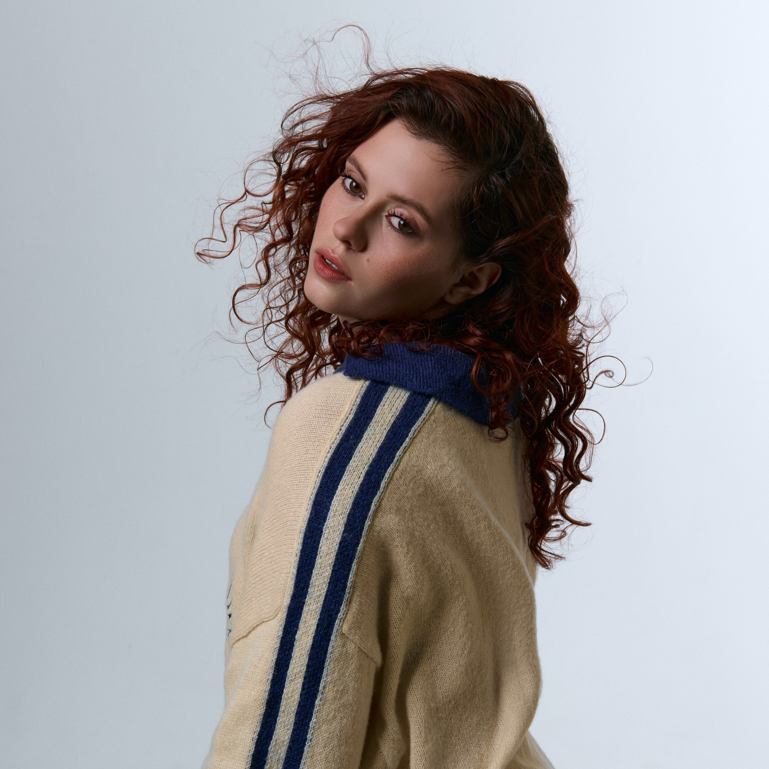 Xstazia — музыкальные обложки, арт-дирекшн, режиссура и креативное продюссирование