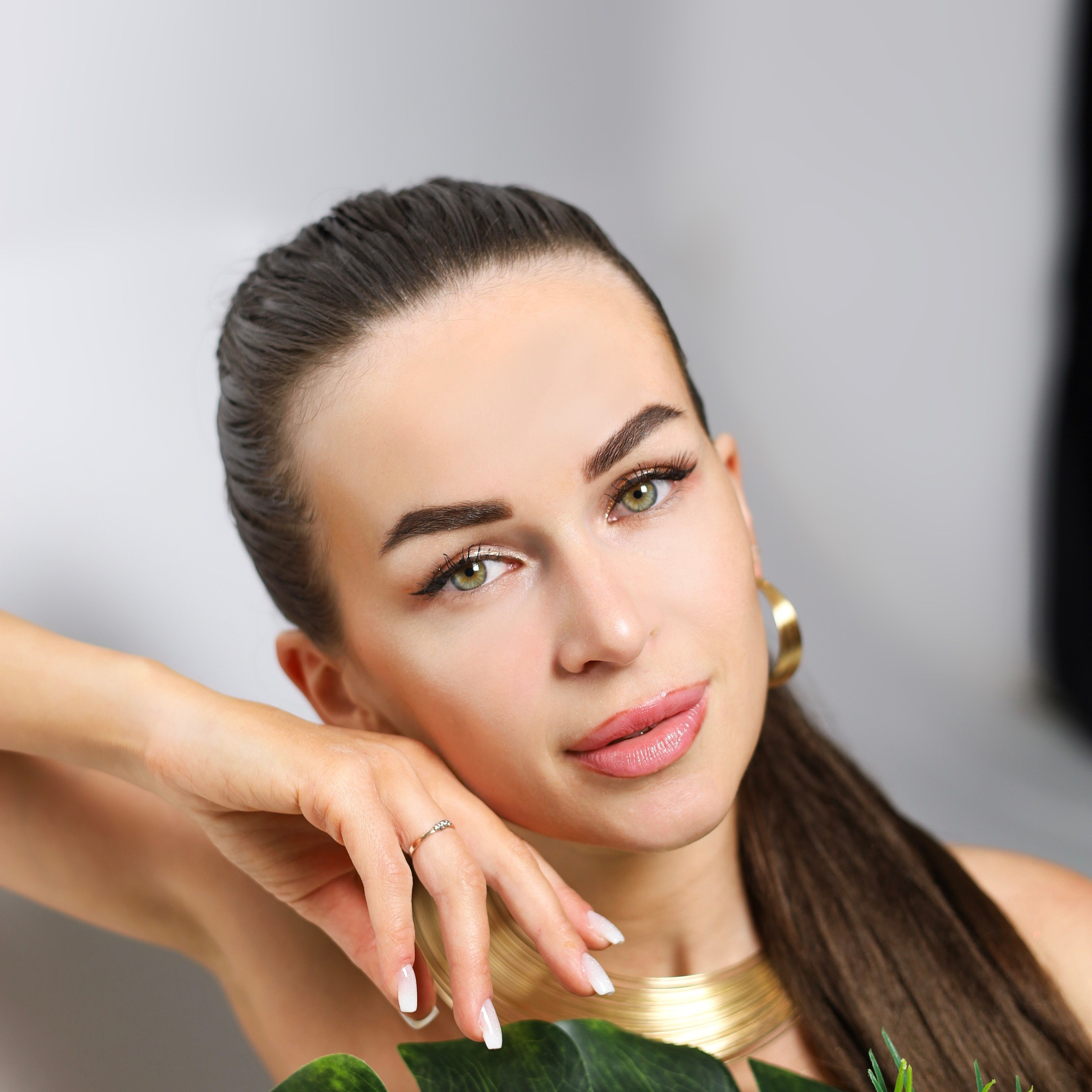 Тропикана женщина