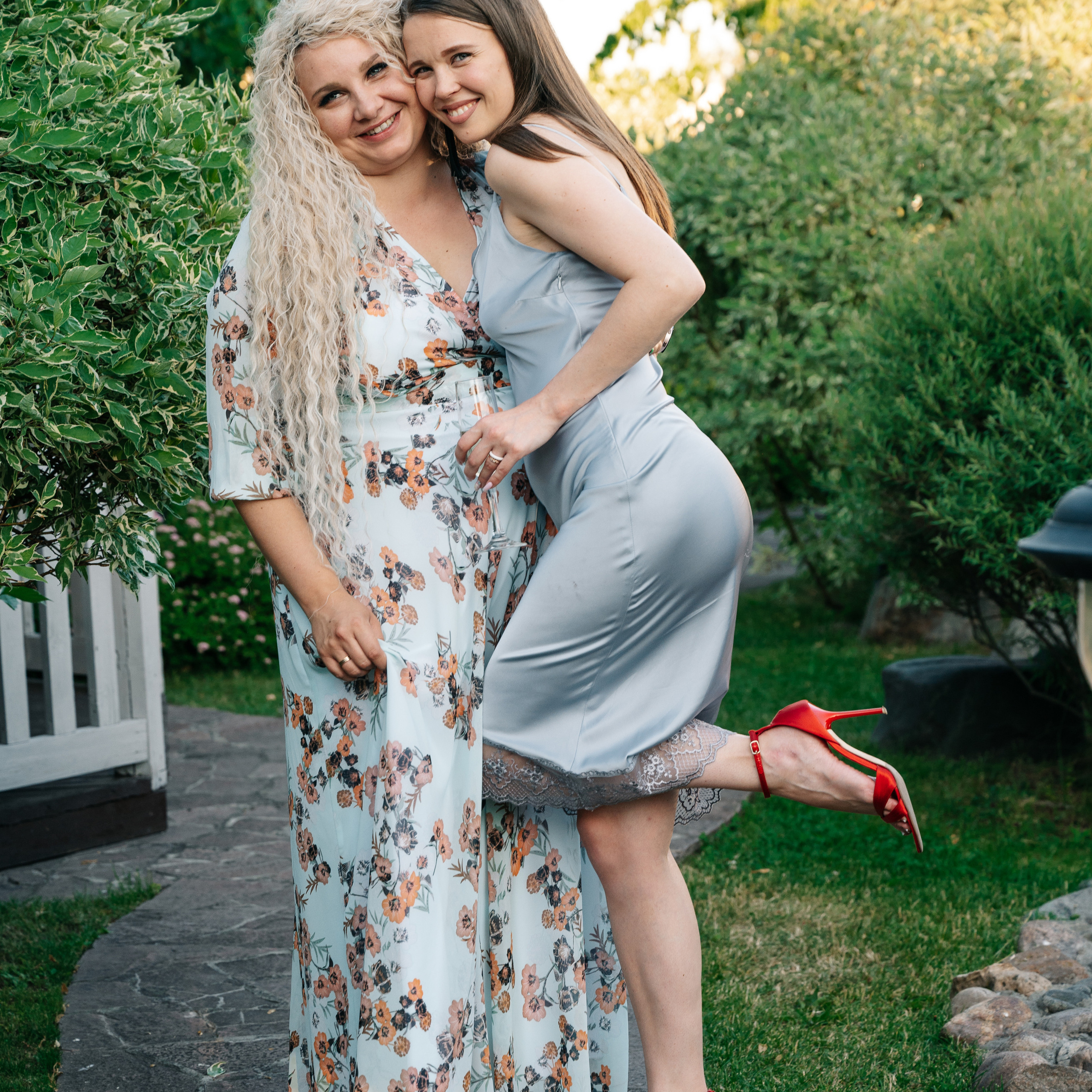 Таня и Оля День рождения