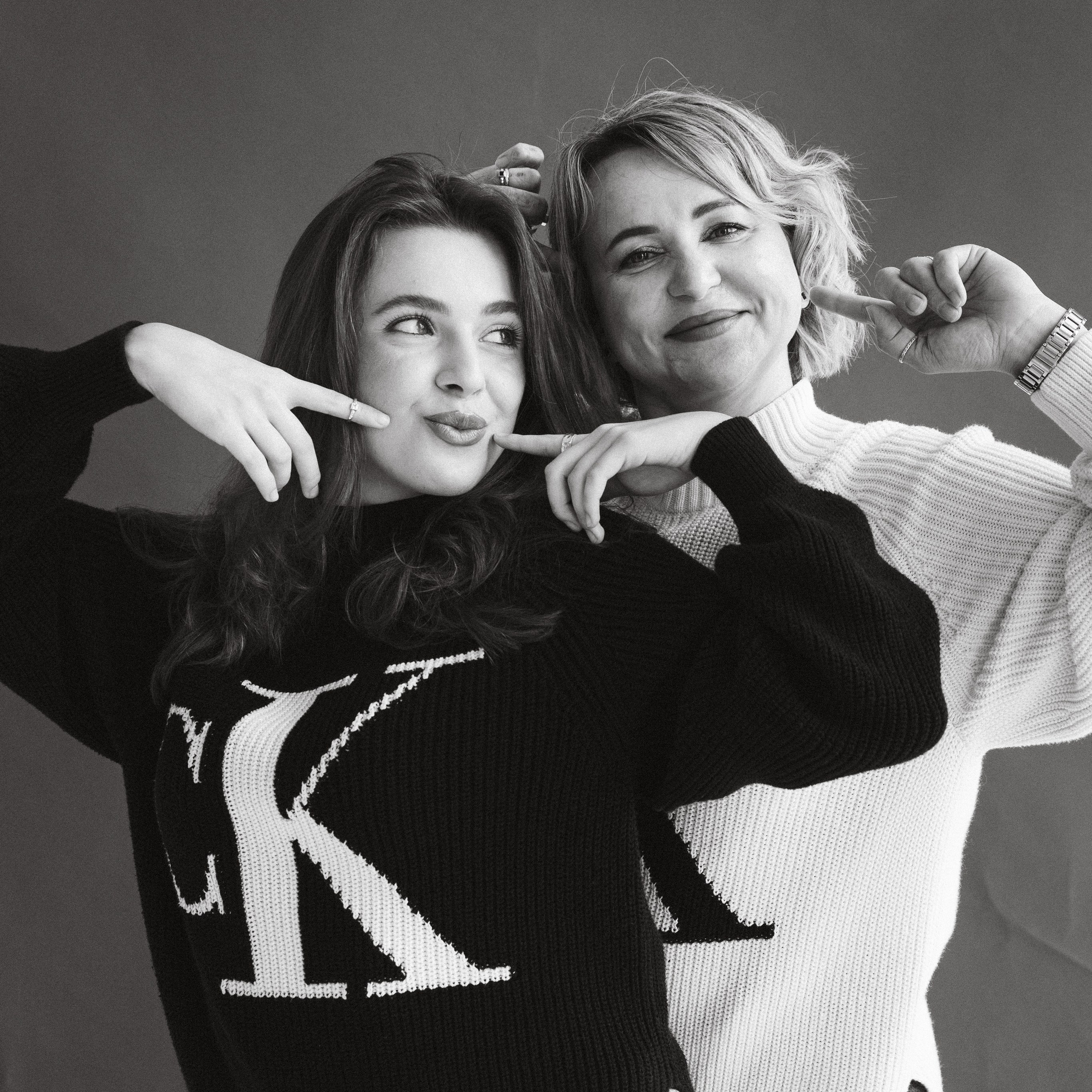 Лера и Ольга / Фактура