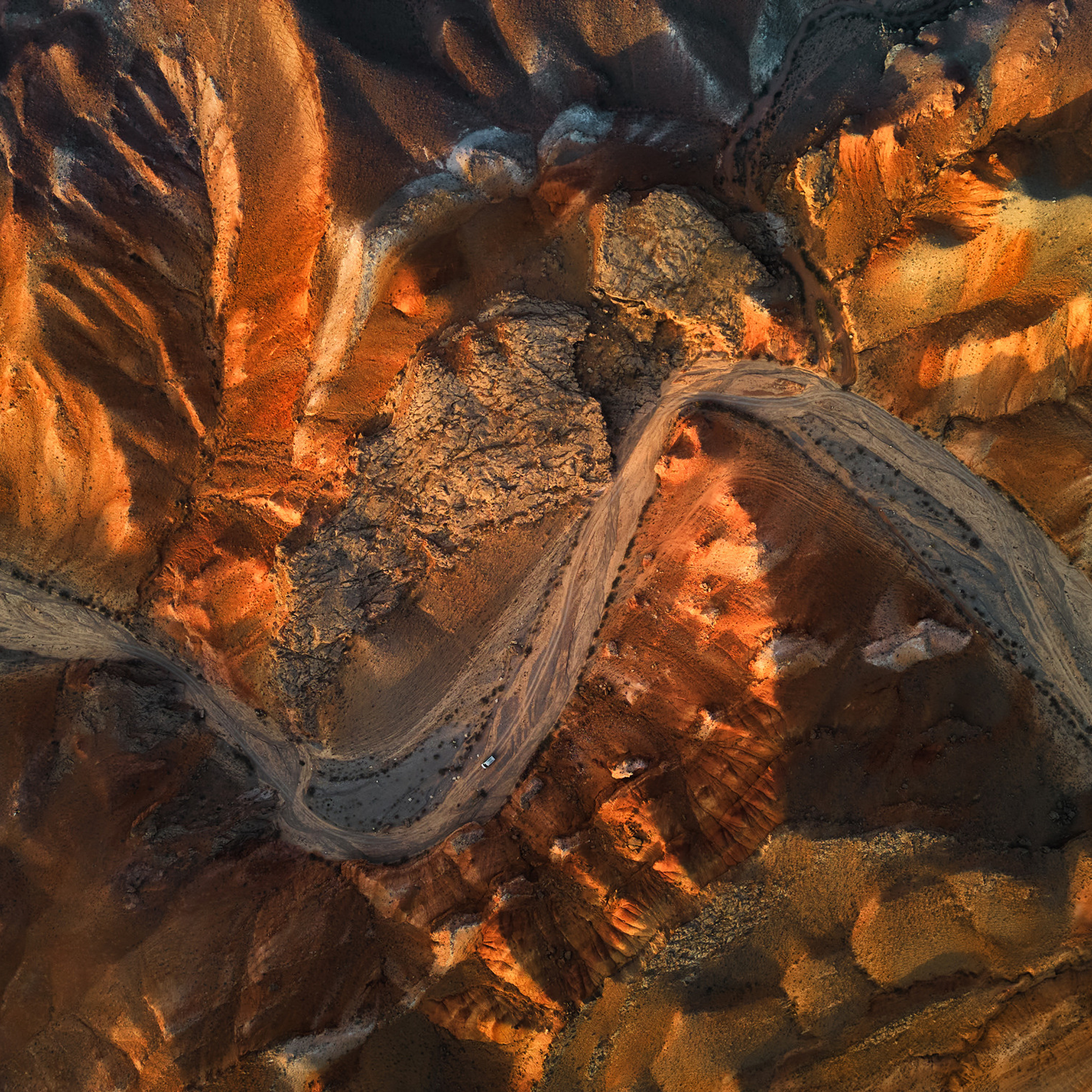 Киргизия — геопарк Мадыген (19.05.25 — 27.05.25). Фотограф Константин Шамин