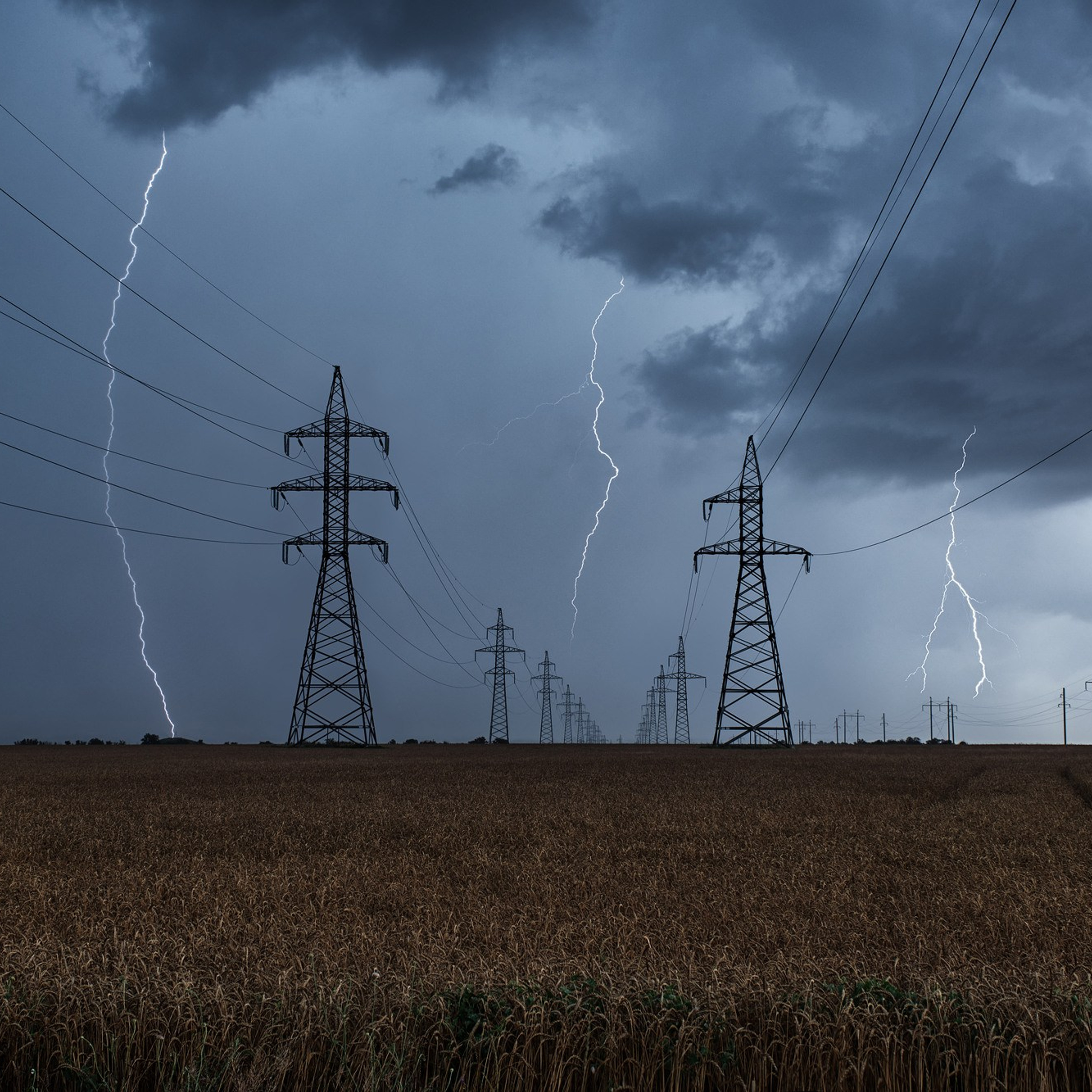 Съёмка молний. Фотограф Константин Шамин