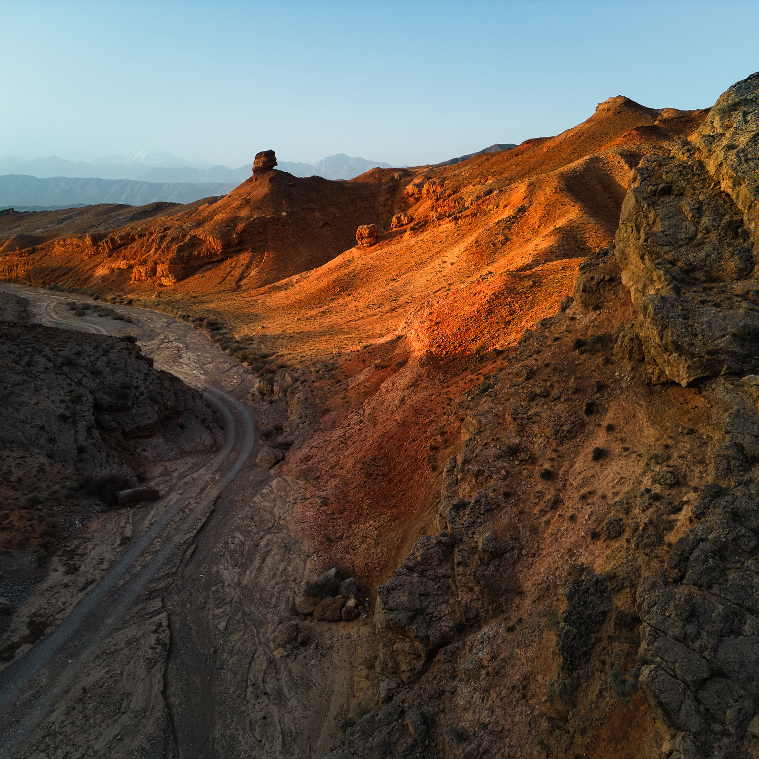 Киргизия — геопарк Мадыген (19.05.25 — 27.05.25). Фотограф Константин Шамин