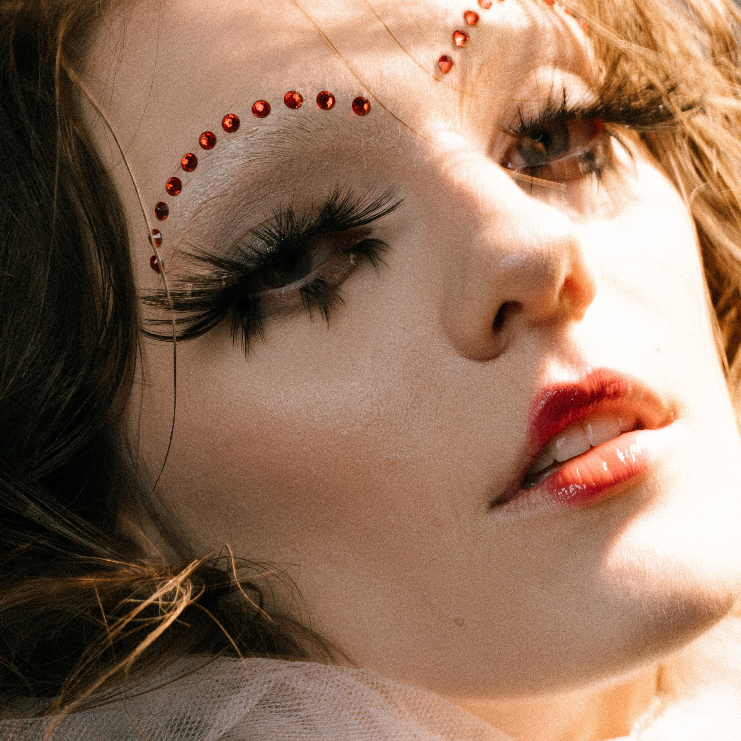 Клоунесса. Для дизайнерского бренда EVANESCENT