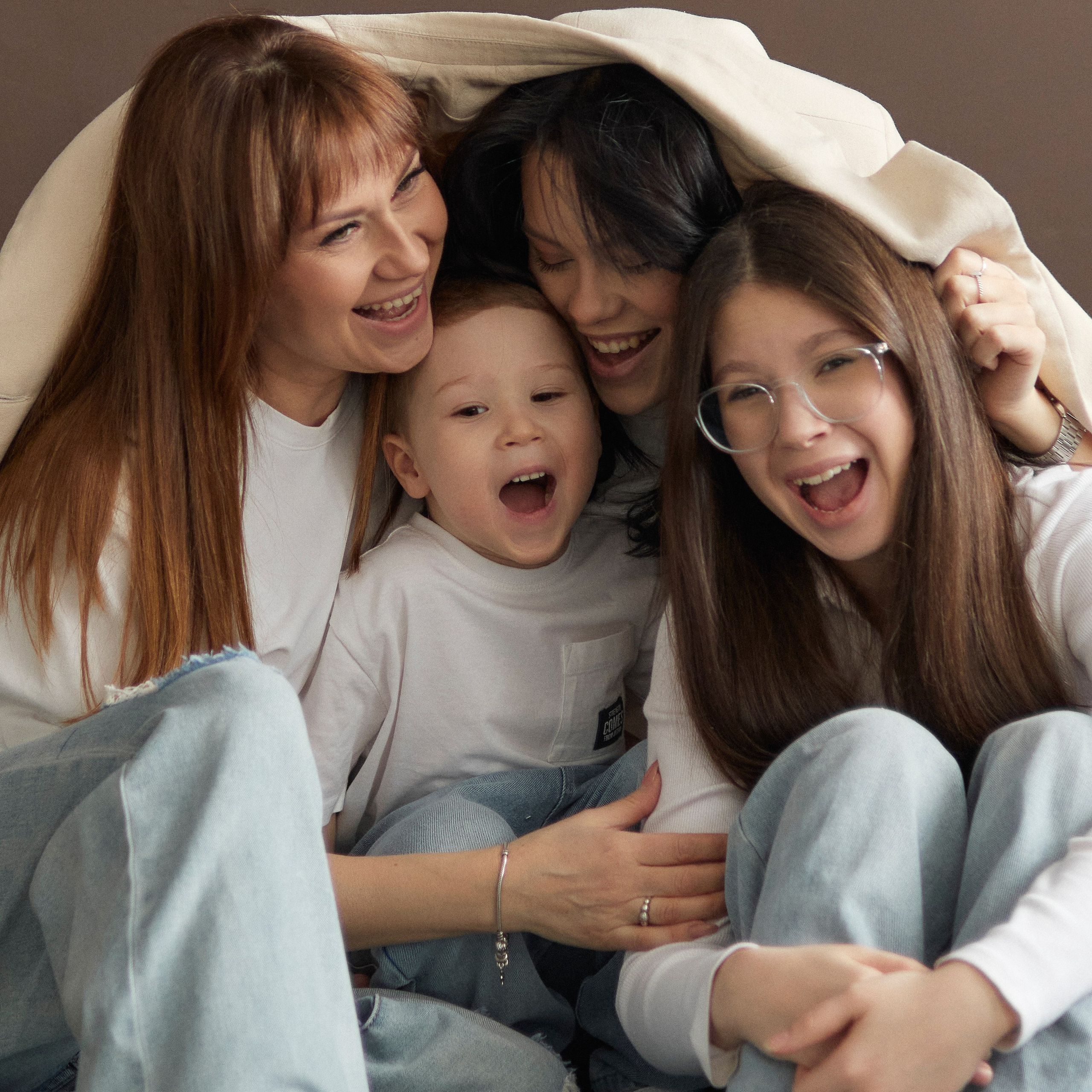 Ольга, Рита, Рома