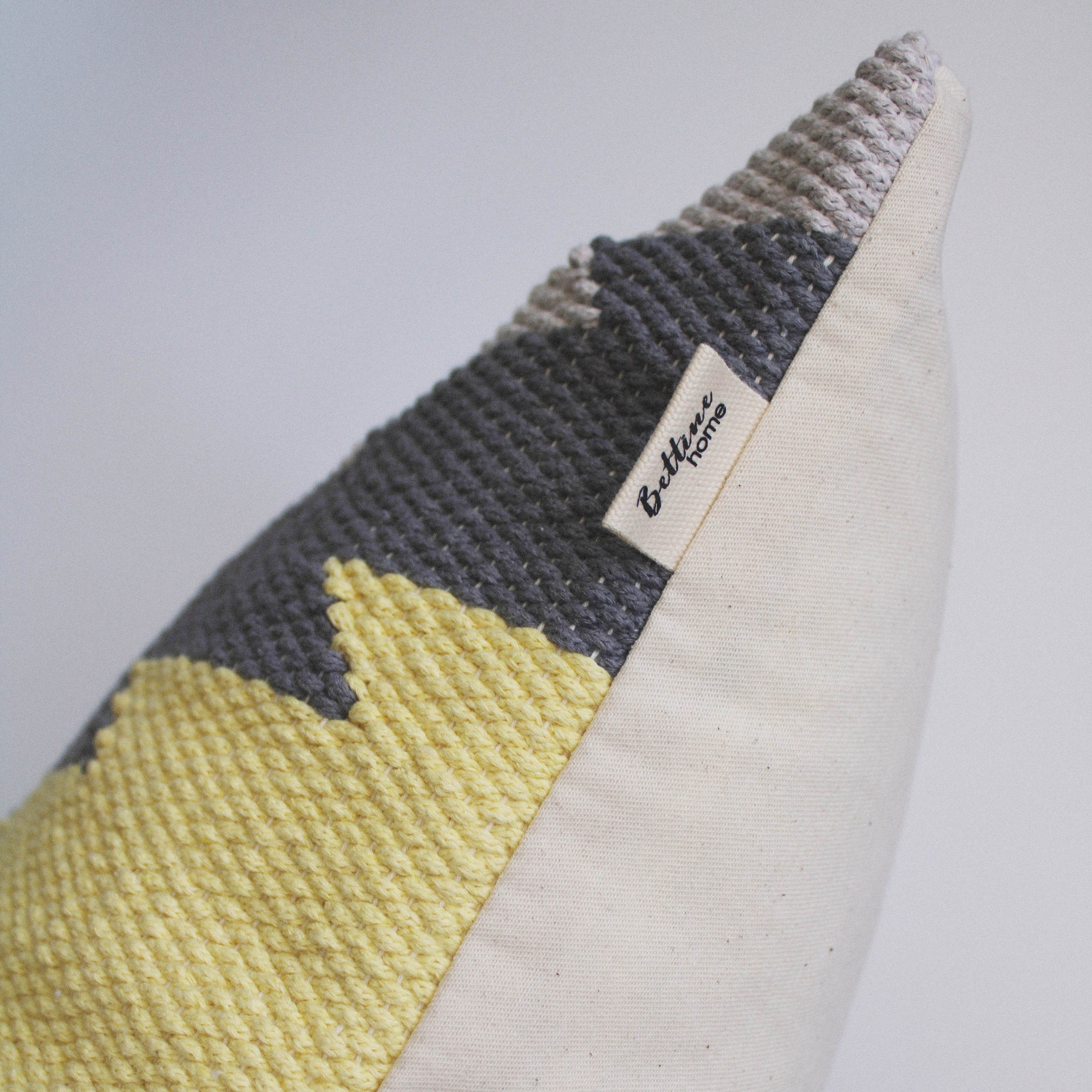 Подушка «Серая звезда». Авторские тканые полотна из натуральных материалов