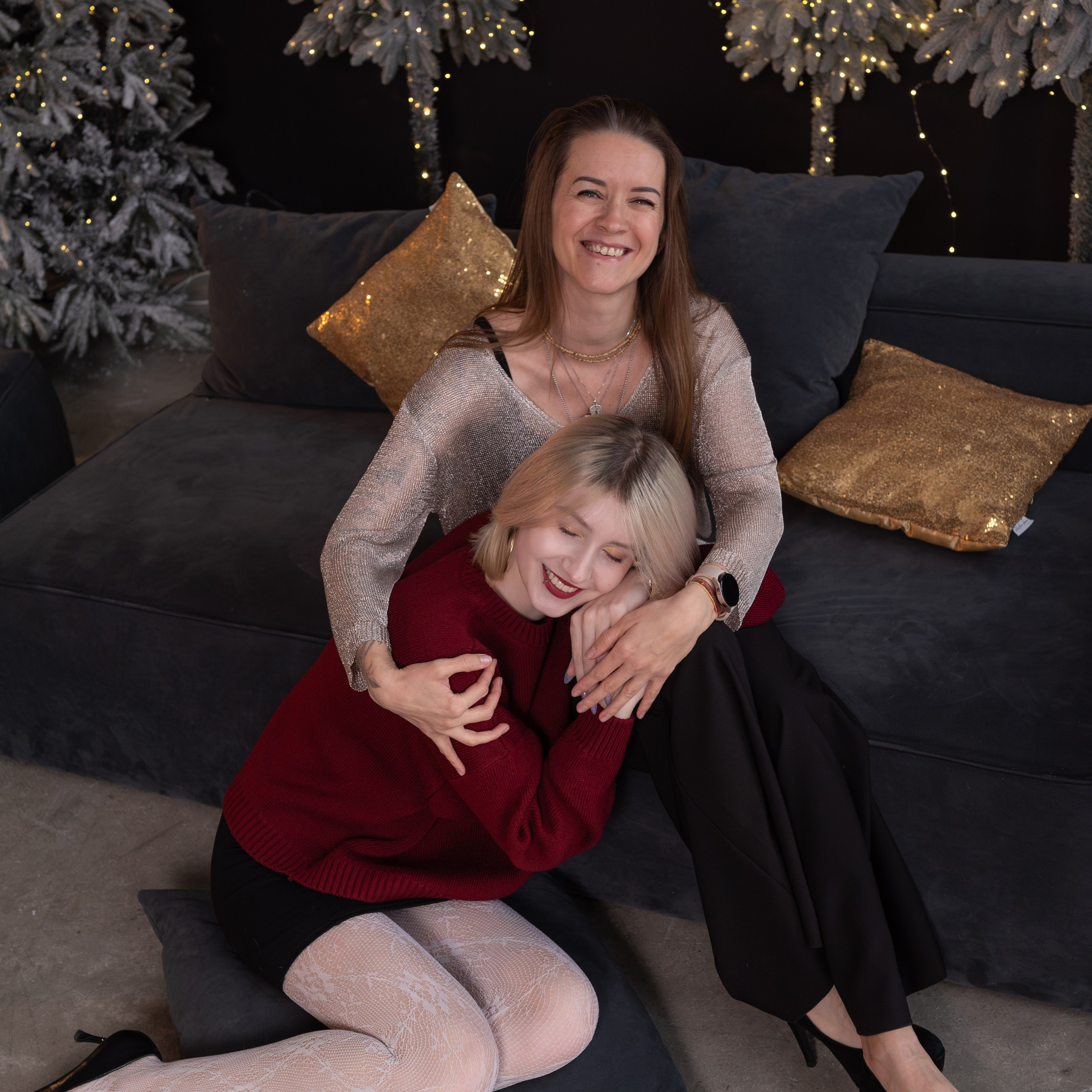 Мама с дочкой