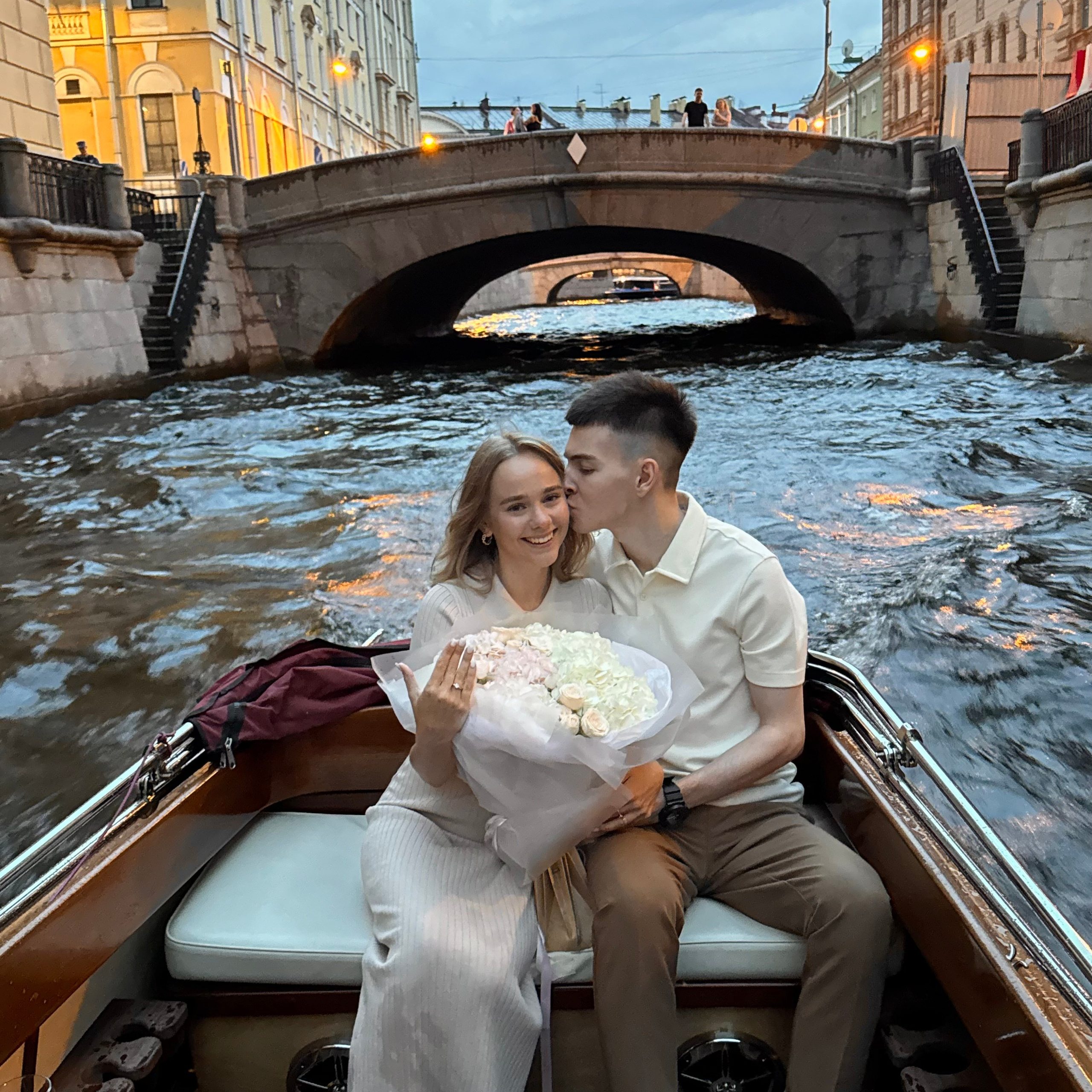 Роман и София