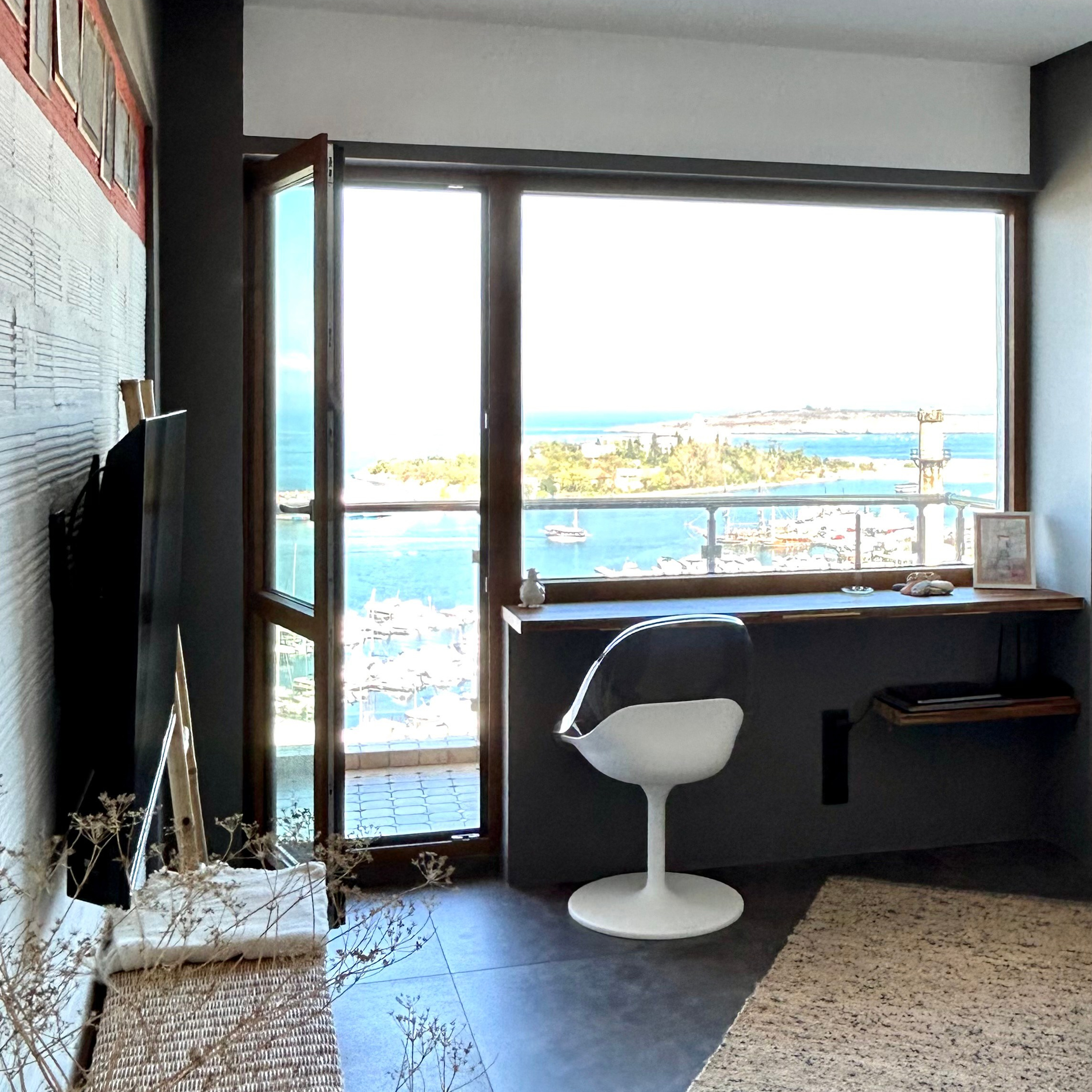 Апартаменты с одной спальней в г. Созополь, Болгария. Главная