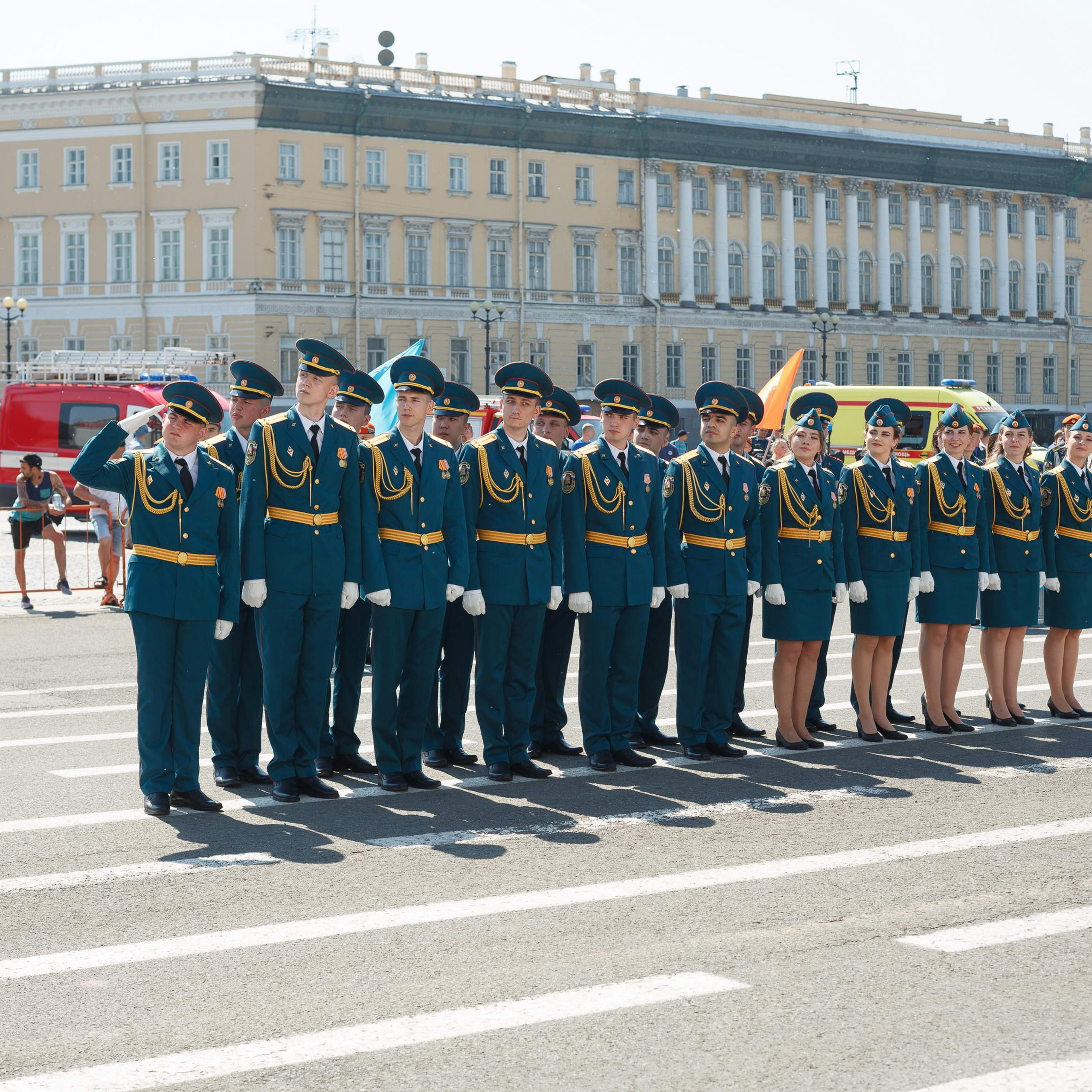 Выпуск офицеров МЧС России