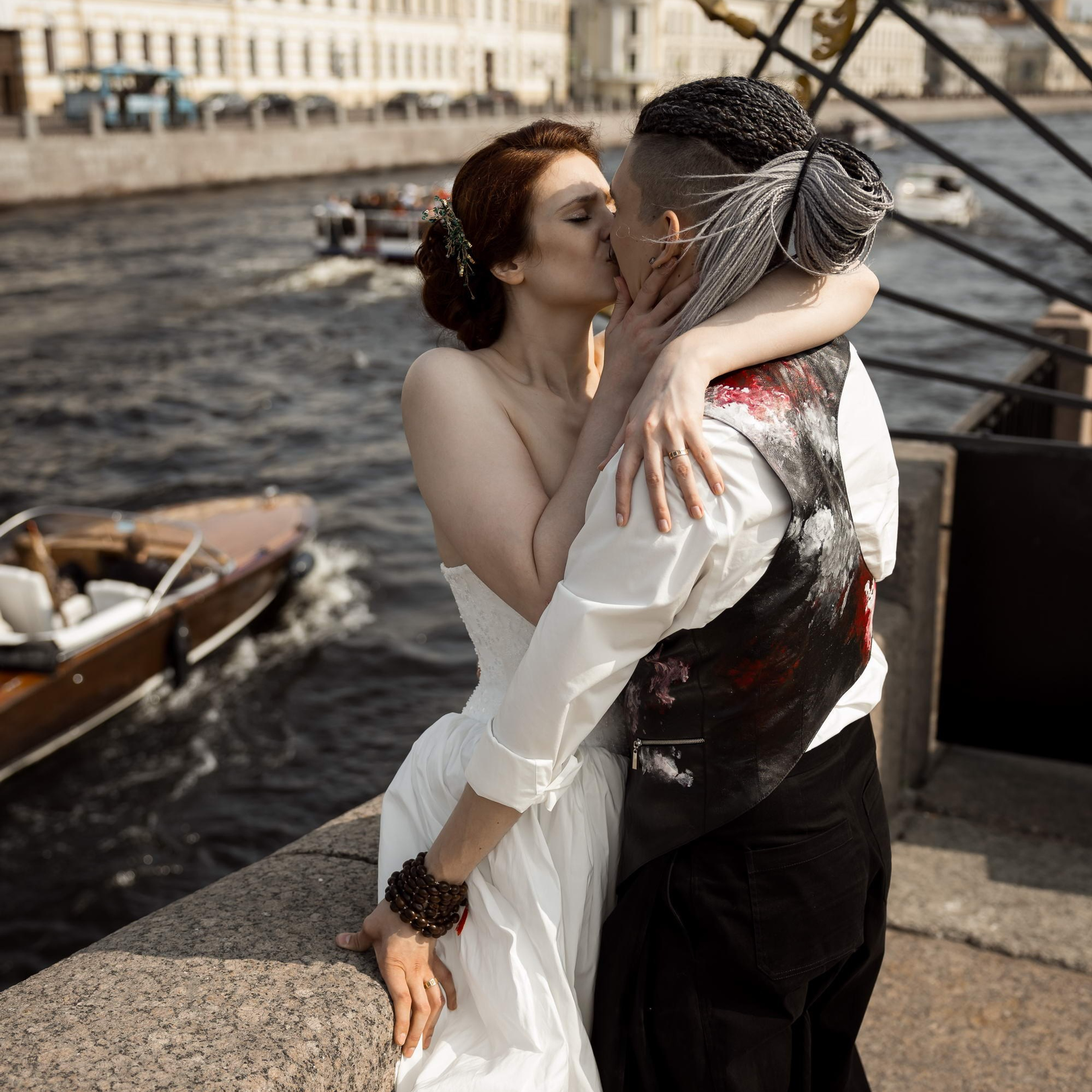 Свадьба в ЗАГСе Адмиралтейского района Санкт-Петербурга. Свадебный фотограф Игорь Брундасов 8PHOTO на свадьбу венчание загс СПб