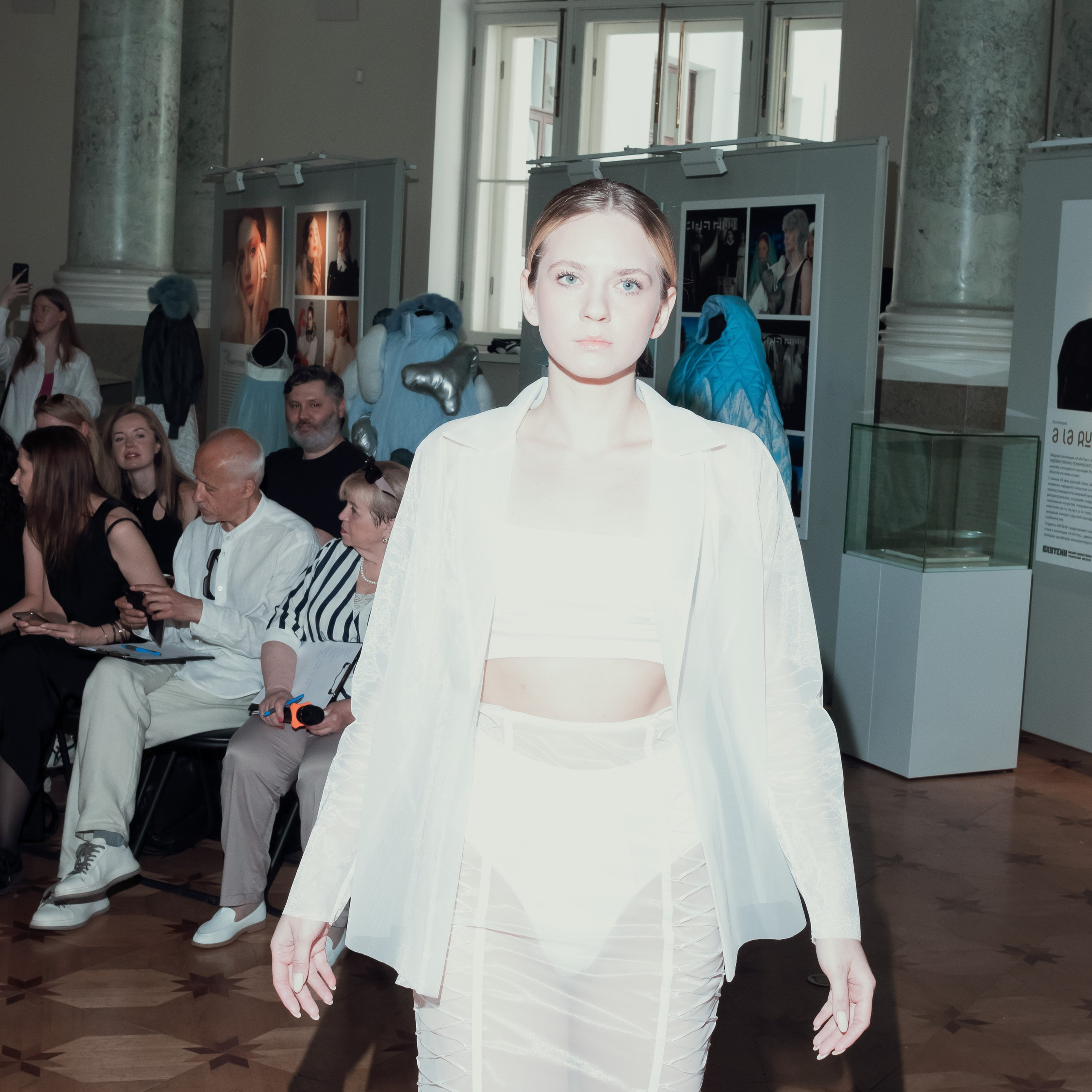 Показ модных коллекций | ВХУТЕИН 2024