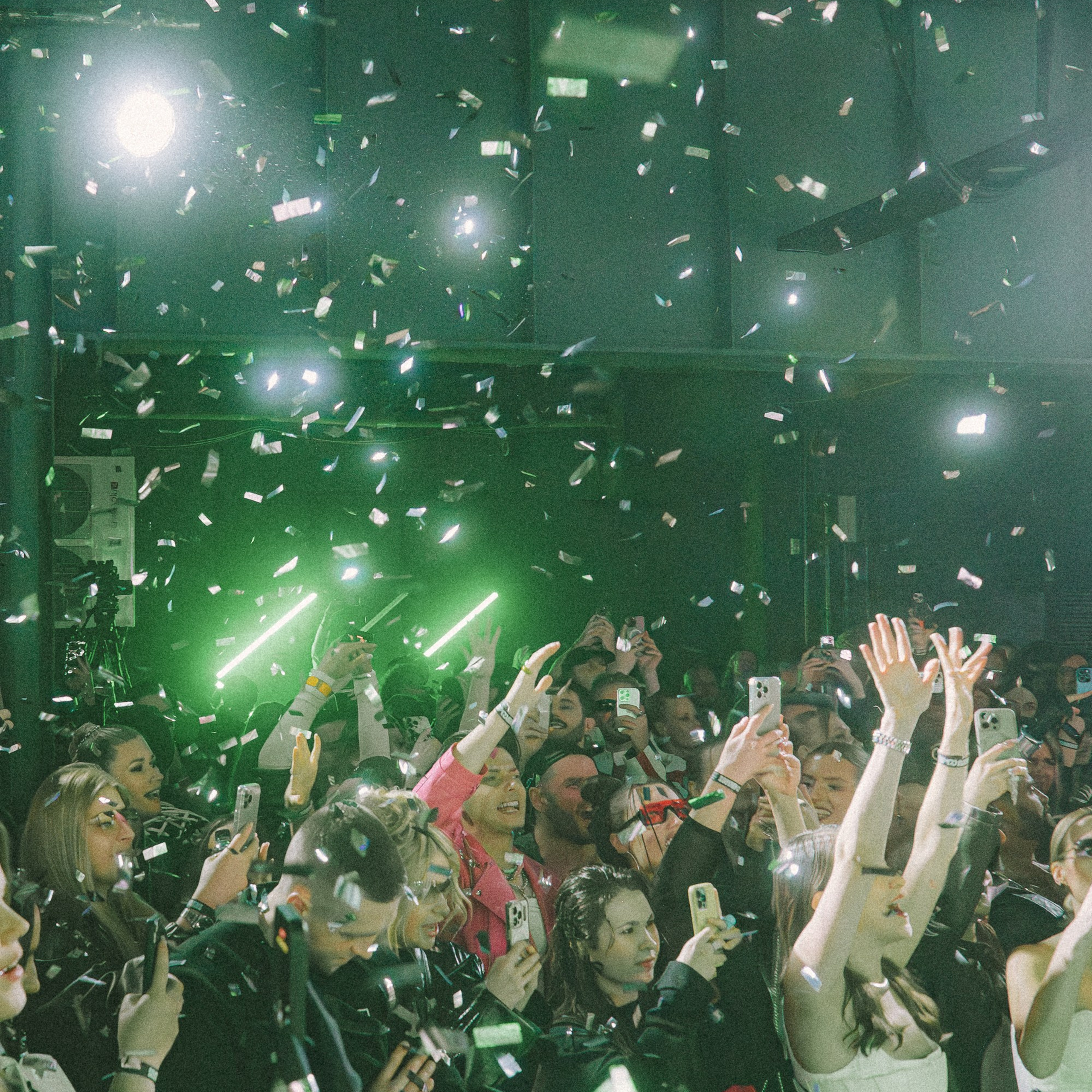 Top 100 Awards' 25. Свадебный и портретный фотограф в Москве Сергей Бузин