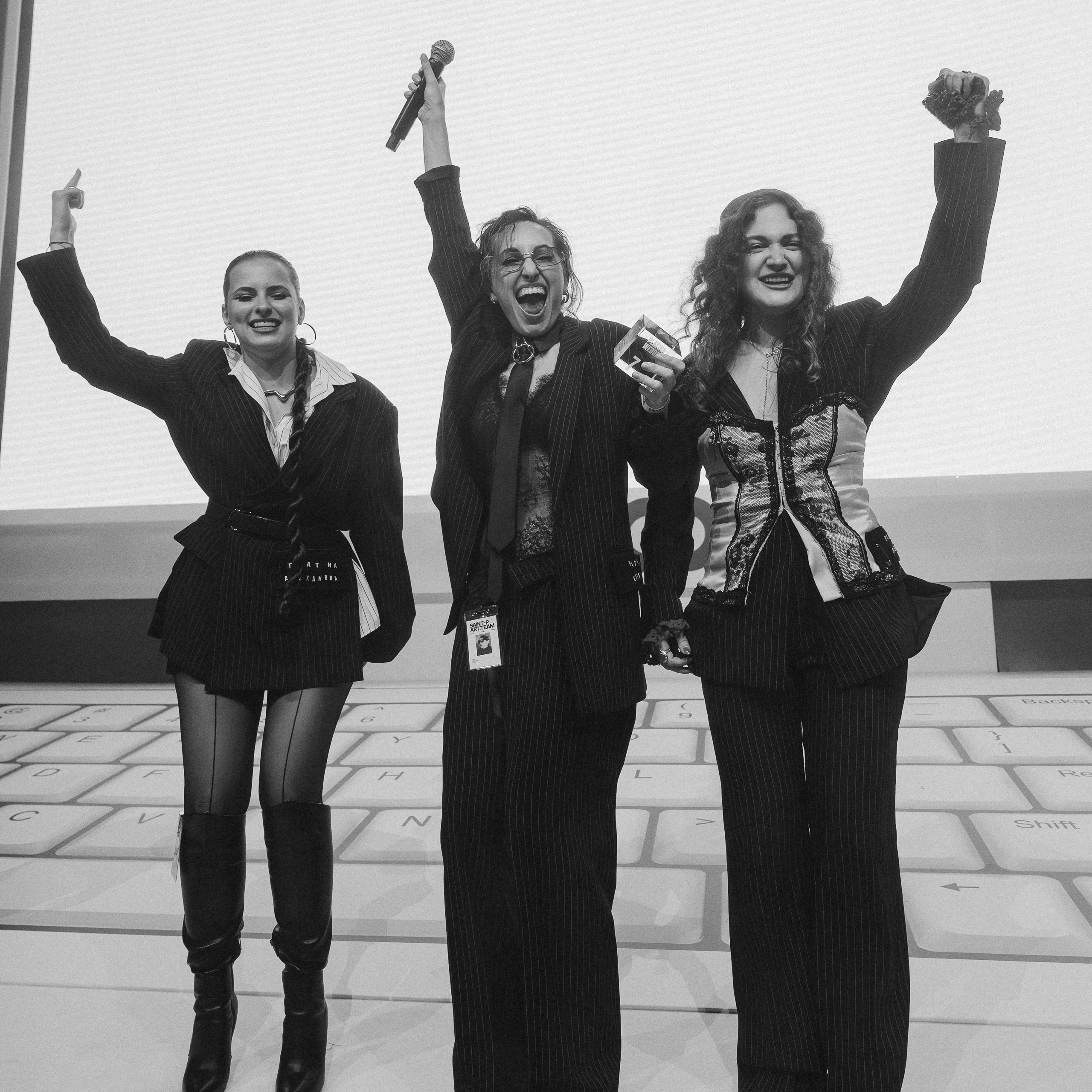 Top 100 Awards' 26. Свадебный и портретный фотограф в Москве Сергей Бузин