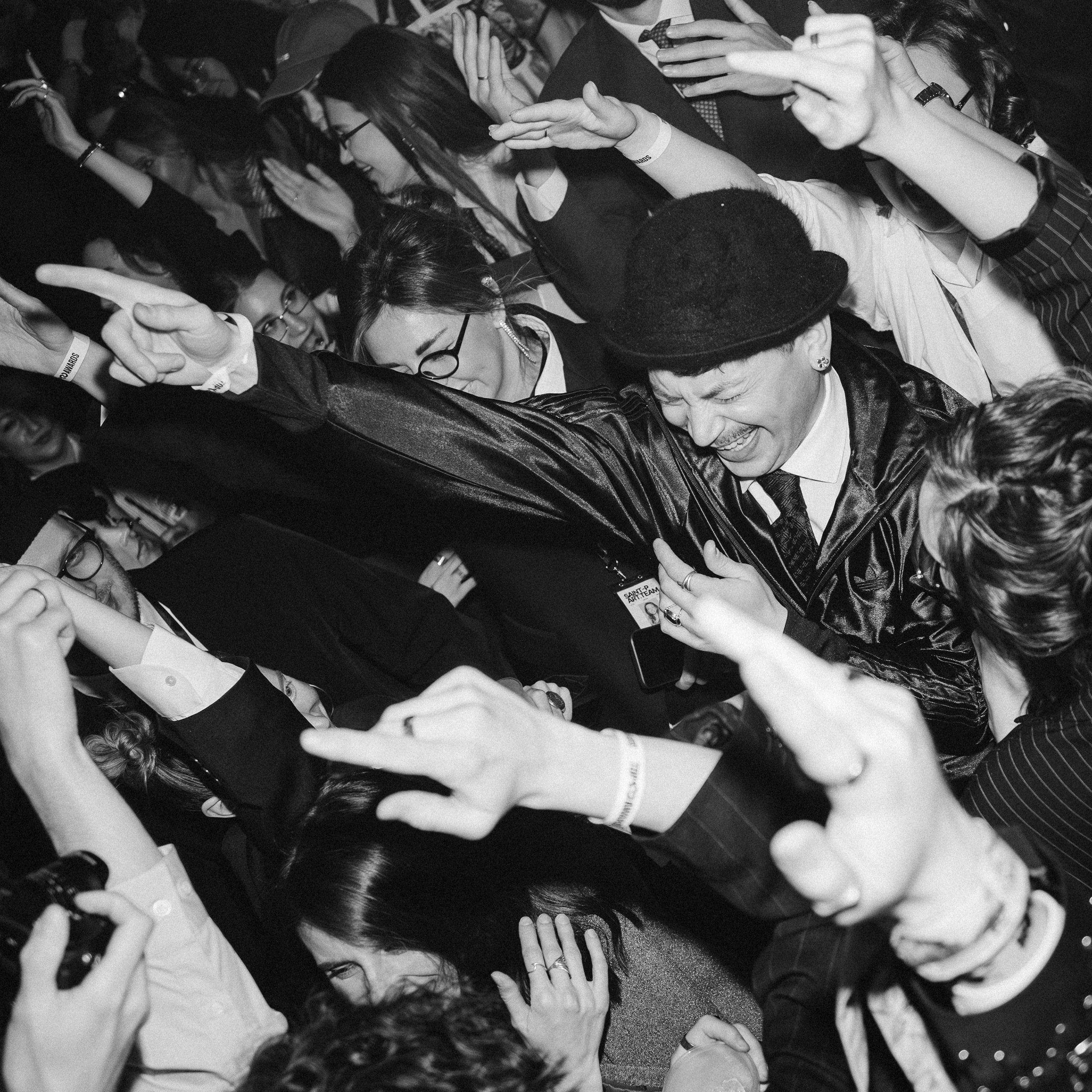 Top 100 Awards' 26. Свадебный и портретный фотограф в Москве Сергей Бузин