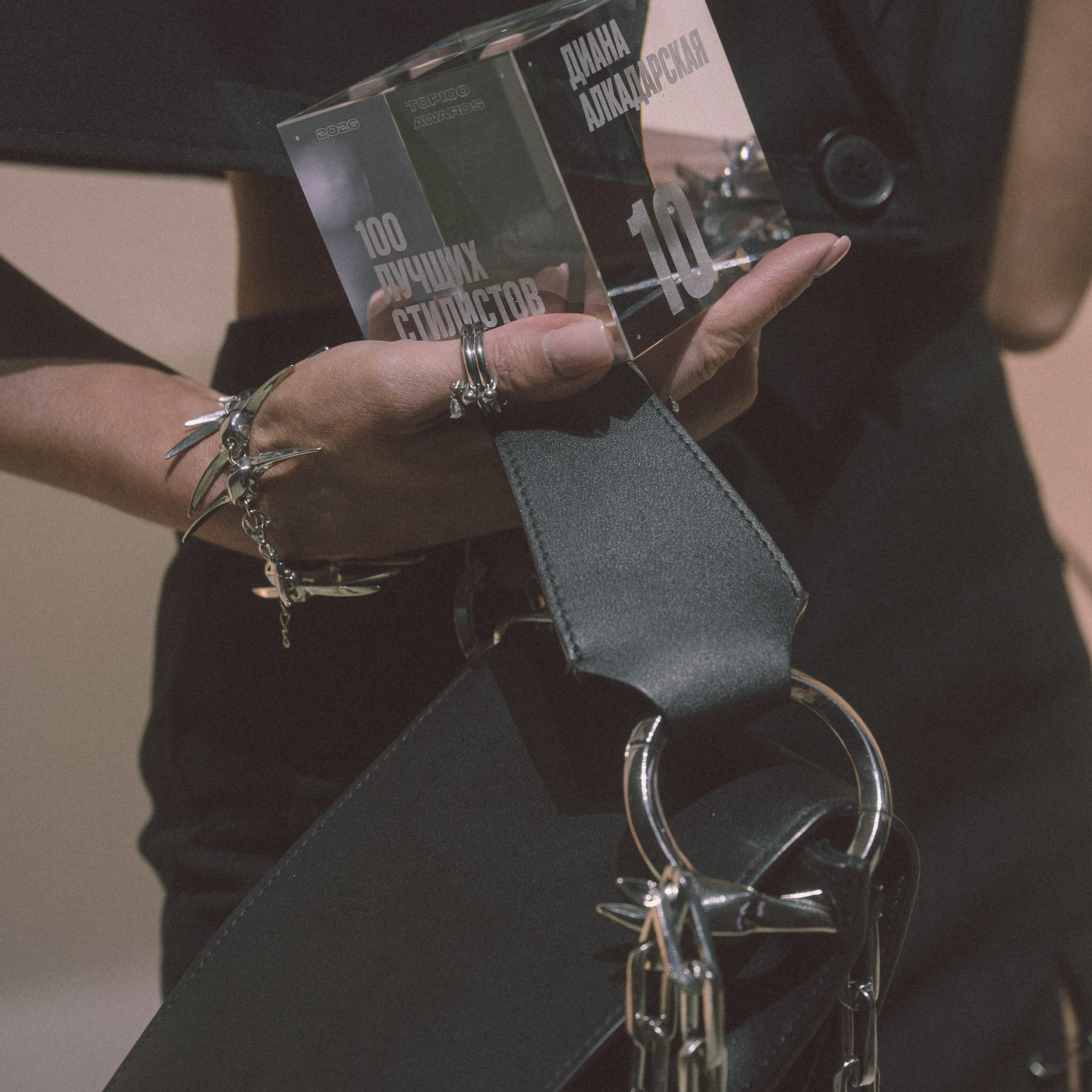 Top 100 Awards' 26. Свадебный и портретный фотограф в Москве Сергей Бузин