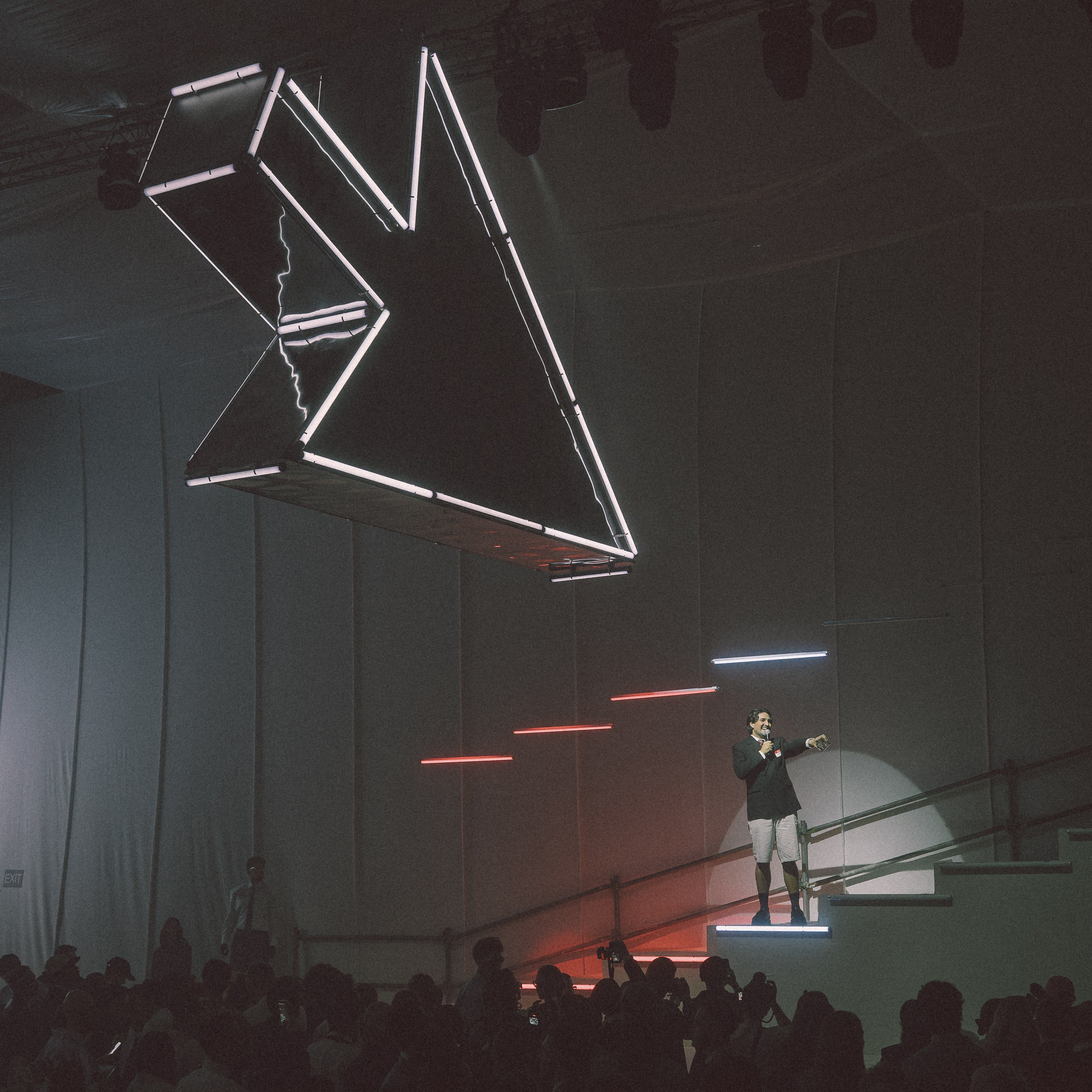 Top 100 Awards' 26. Свадебный и портретный фотограф в Москве Сергей Бузин