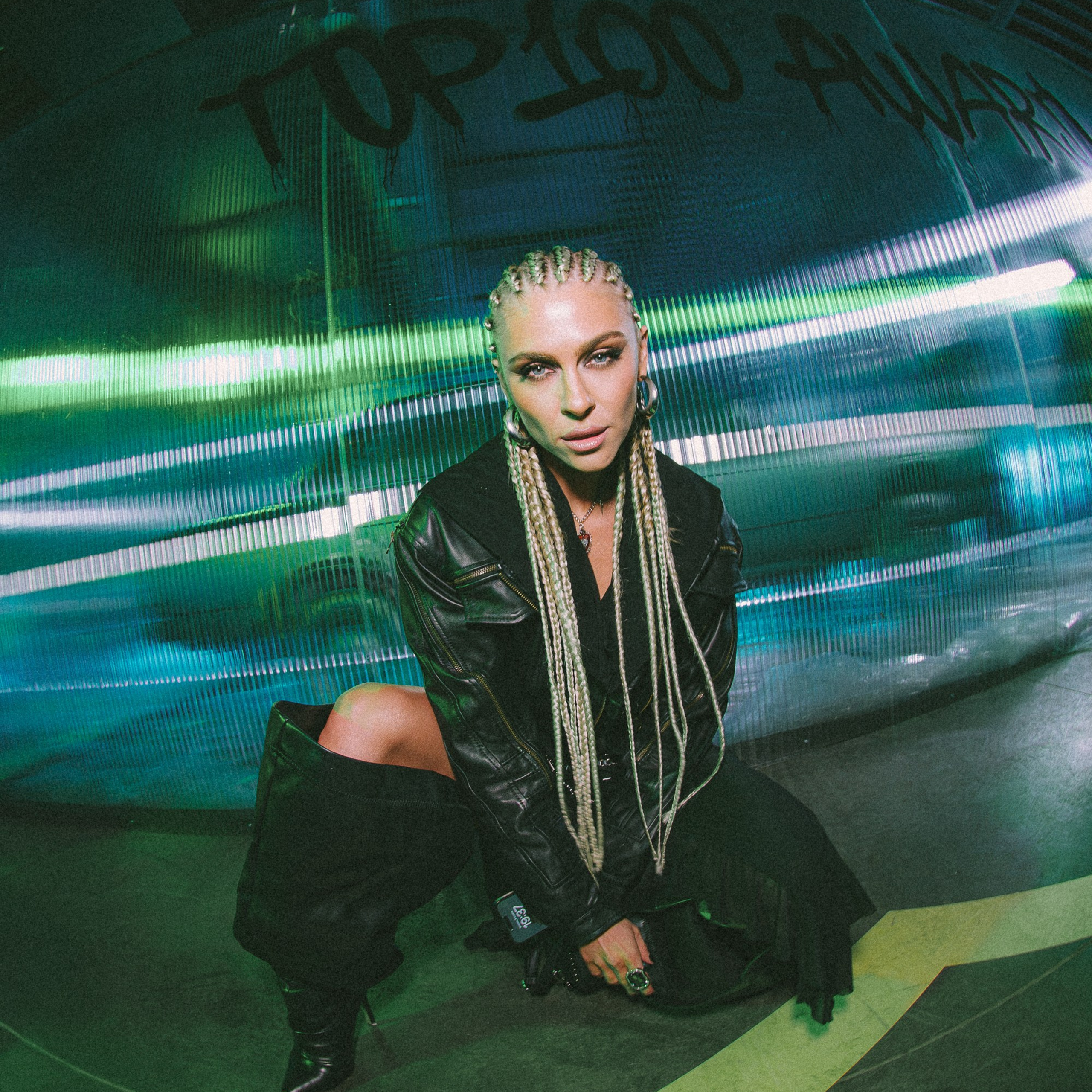 Top 100 Awards' 25. Свадебный и портретный фотограф в Москве Сергей Бузин