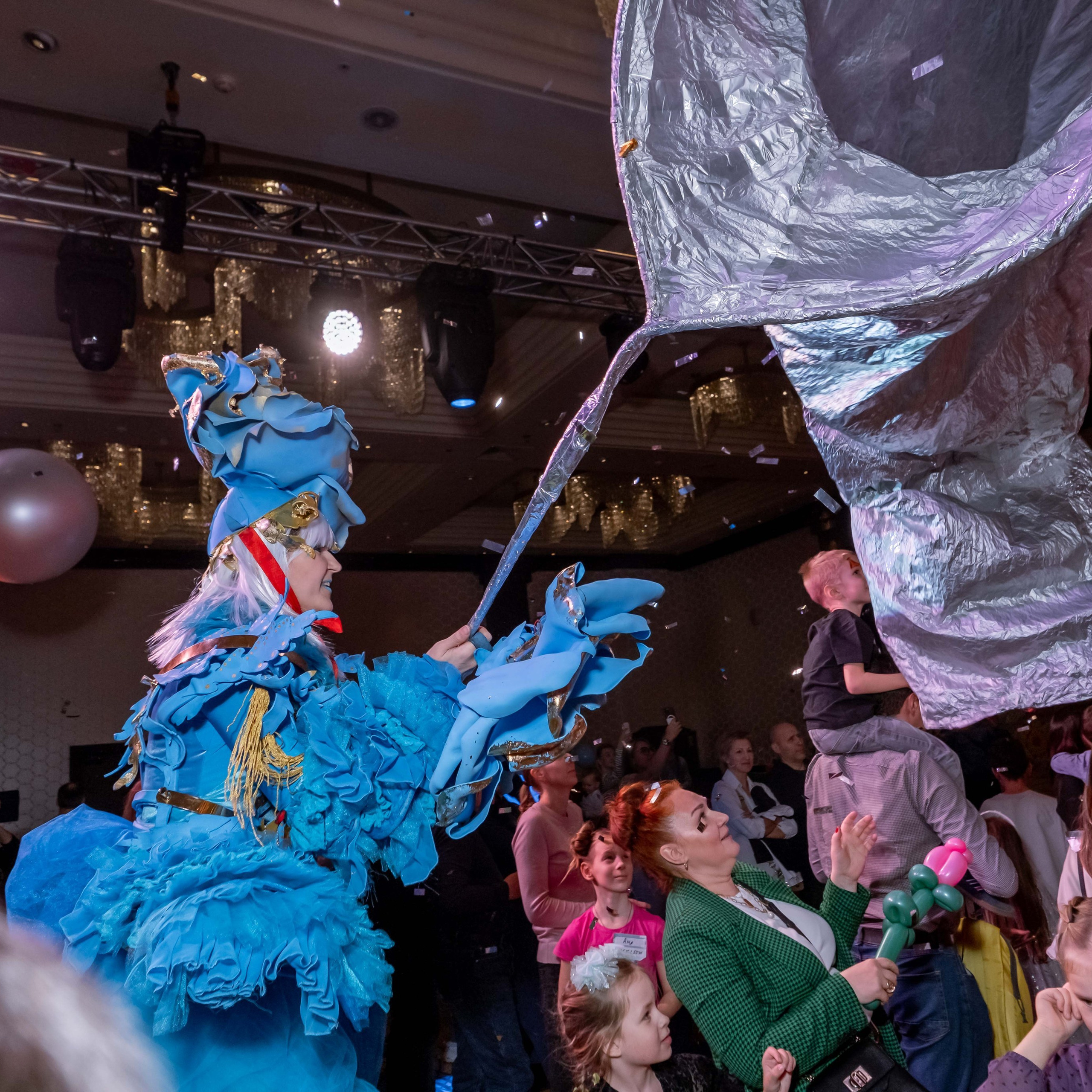 Фотограф и графический дизайнер Любовь Потапова. Любовь Потапова