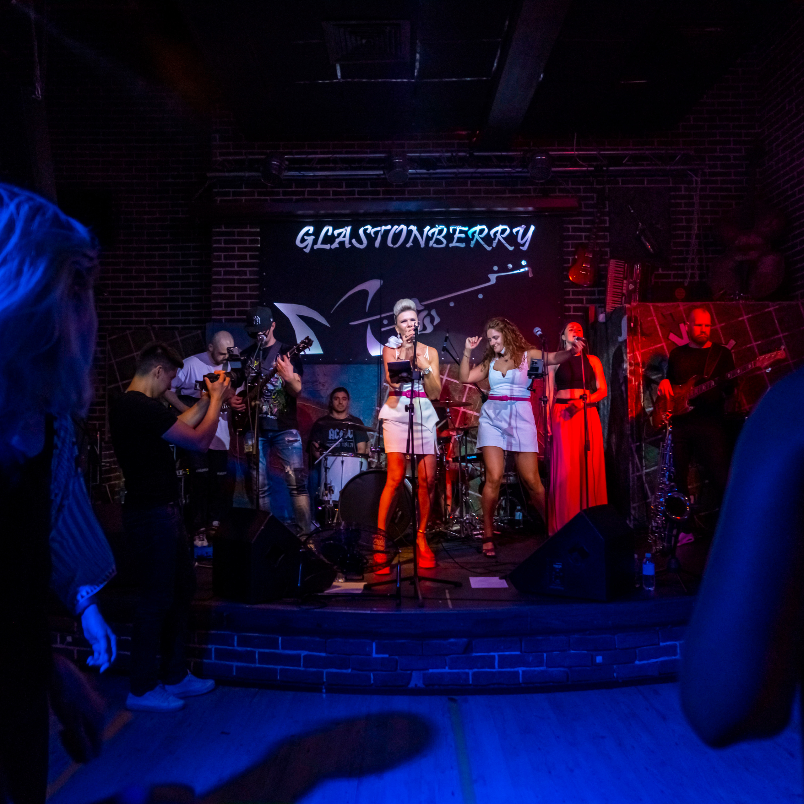 Фотограф и графический дизайнер Любовь Потапова. Любовь Потапова