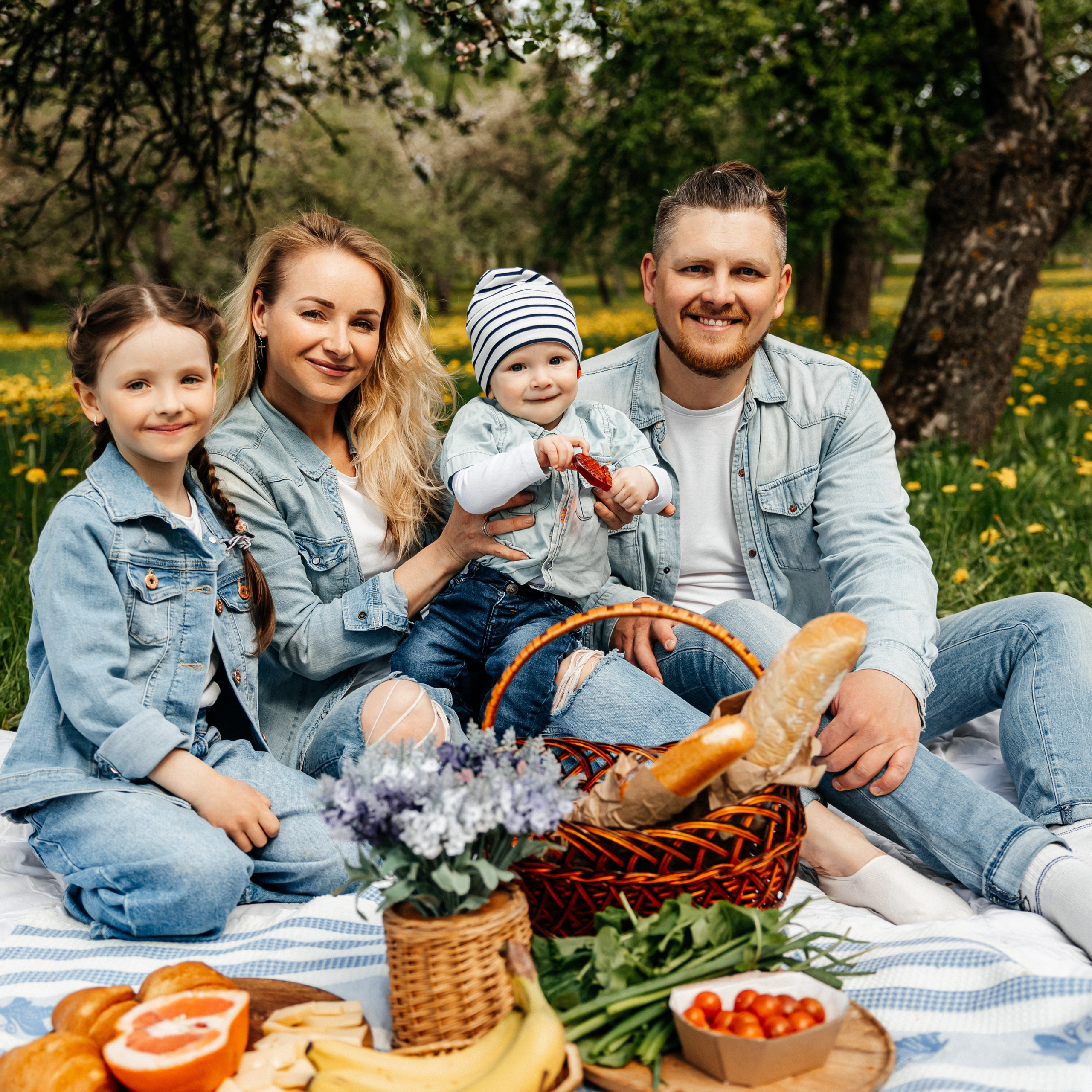 На улице весной