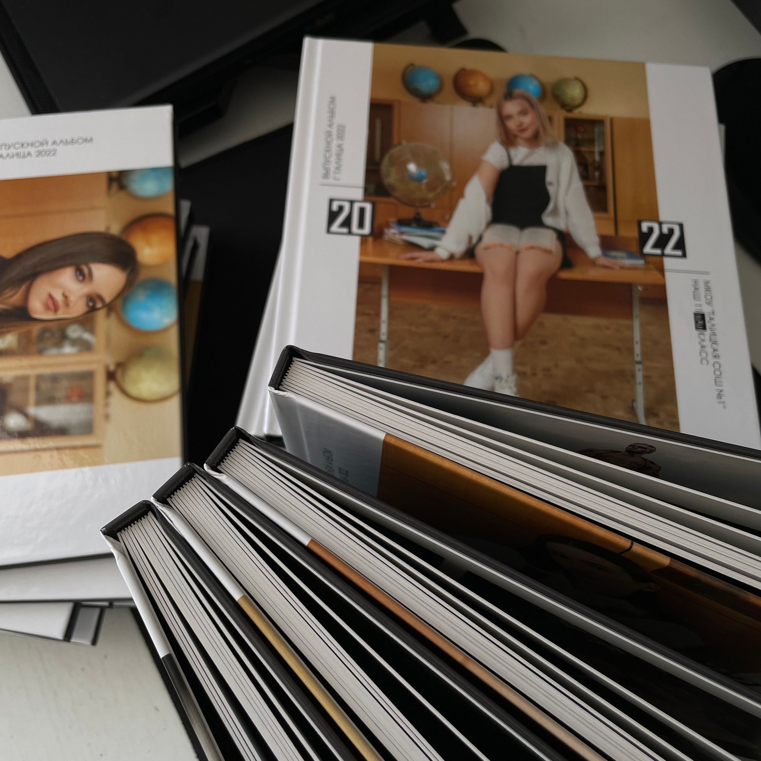 Выпускные фотокниги Екатеринбург. Фотограф Ксения Талькина — PRОкниги — Екатеринбург