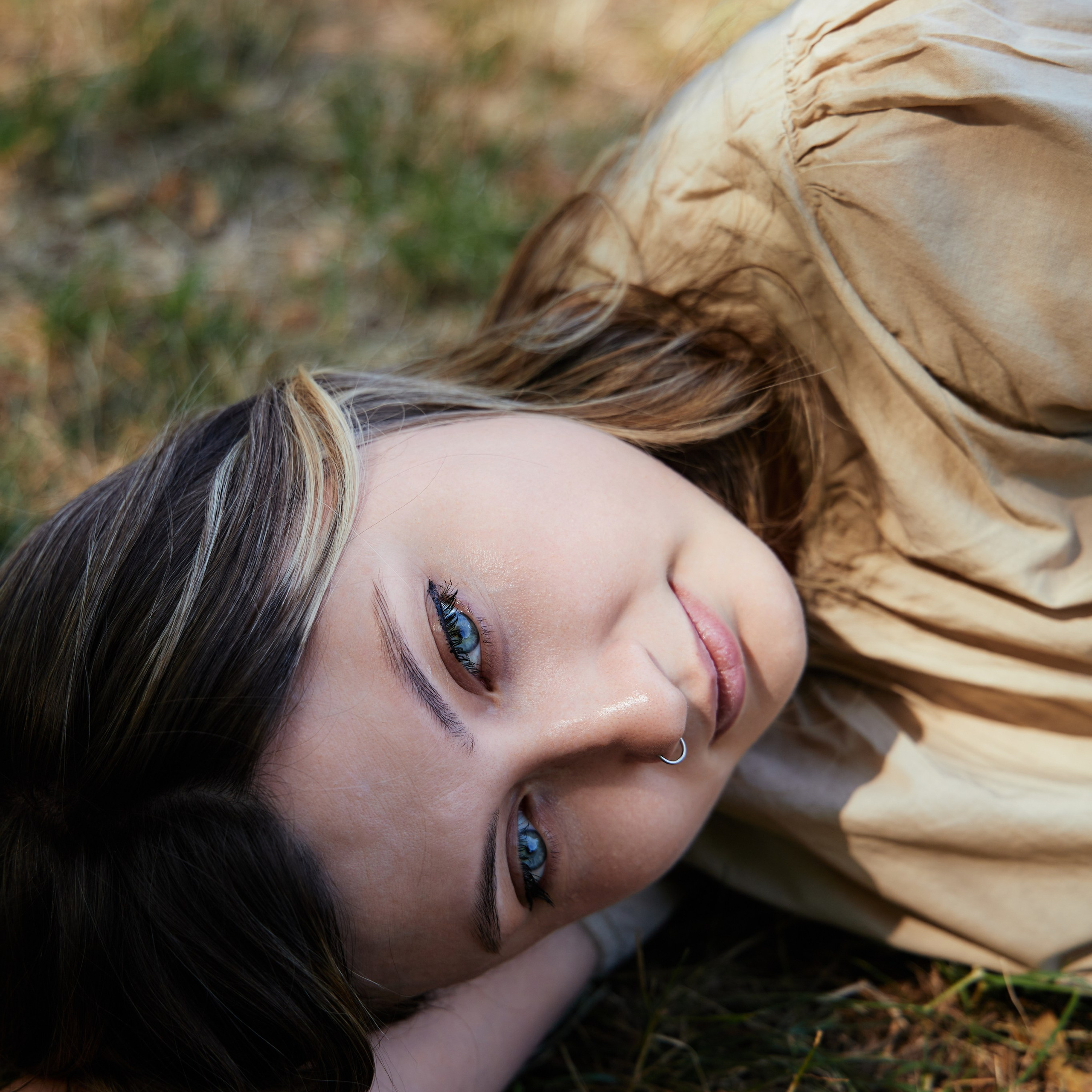 Настя в дендрарии