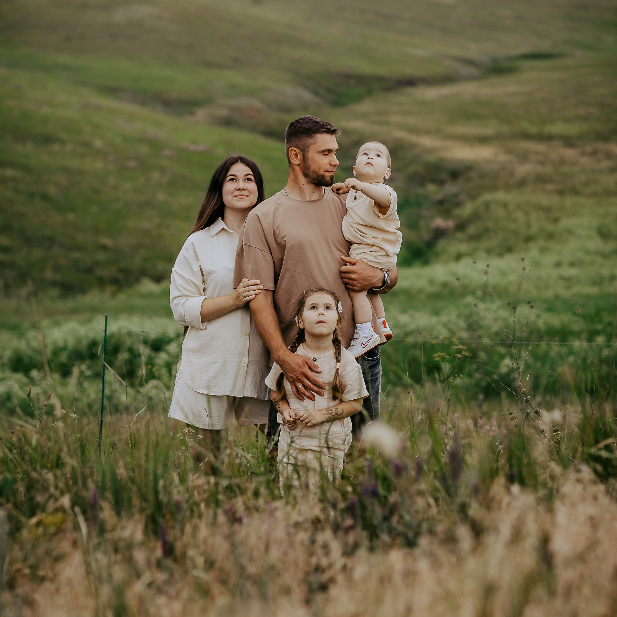 В долине холмов