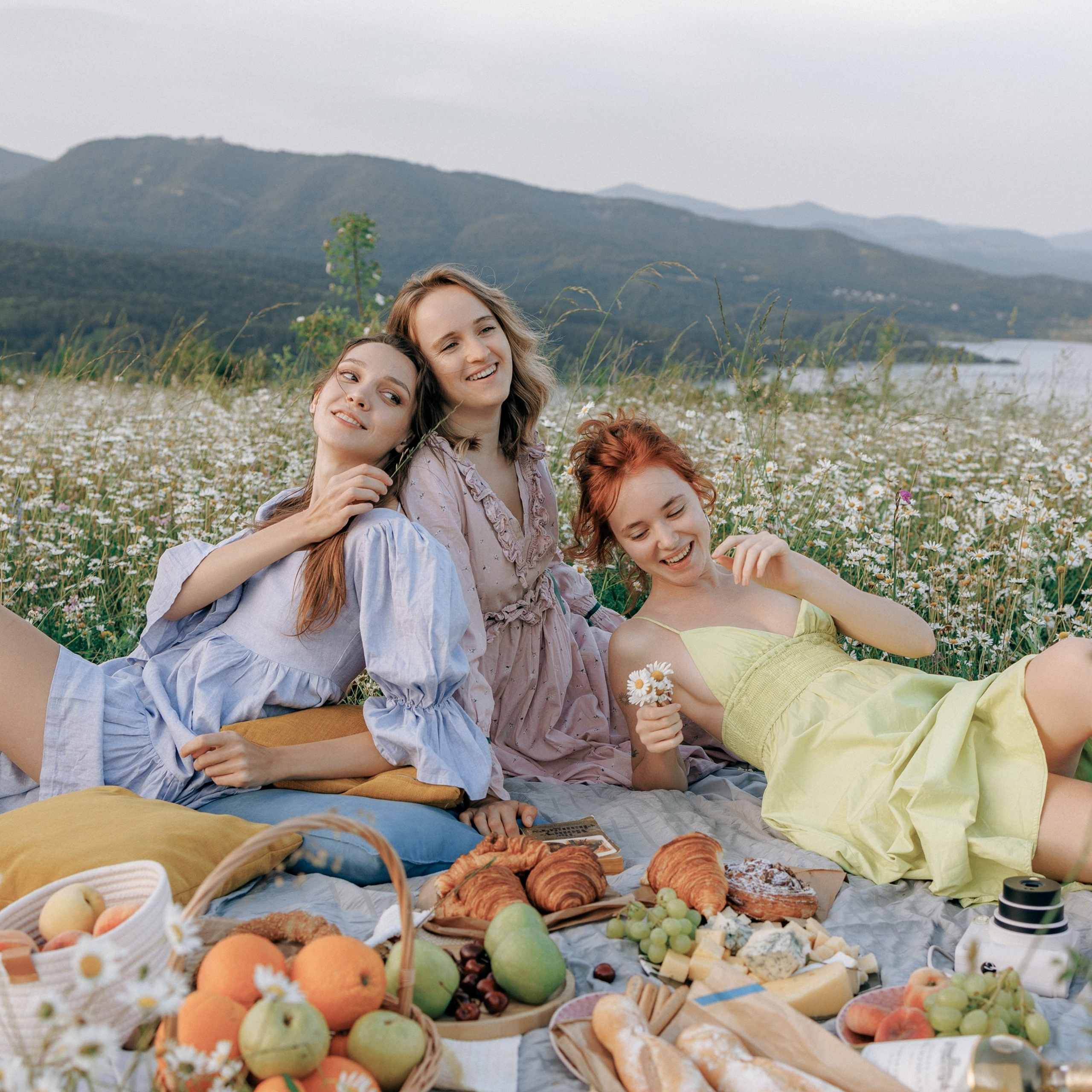 Examples of PhotoShoots Thailand Phuket Samui Phangan Bangkok. Fedor Lemeshko — Destination Wedding and Family Lifestyle photographer