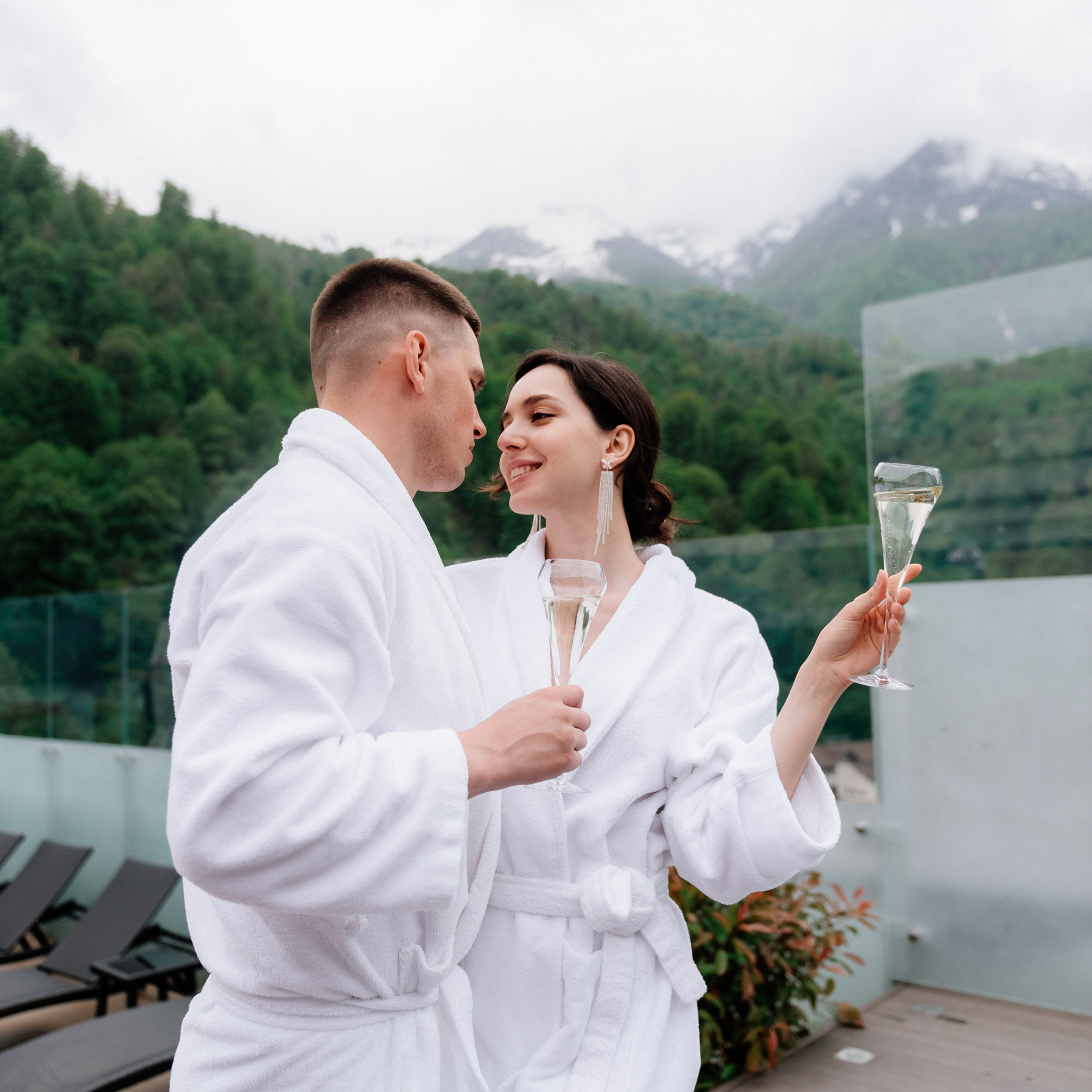 Examples of PhotoShoots Thailand Phuket Samui Phangan Bangkok. Fedor Lemeshko — Destination Wedding and Family Lifestyle photographer