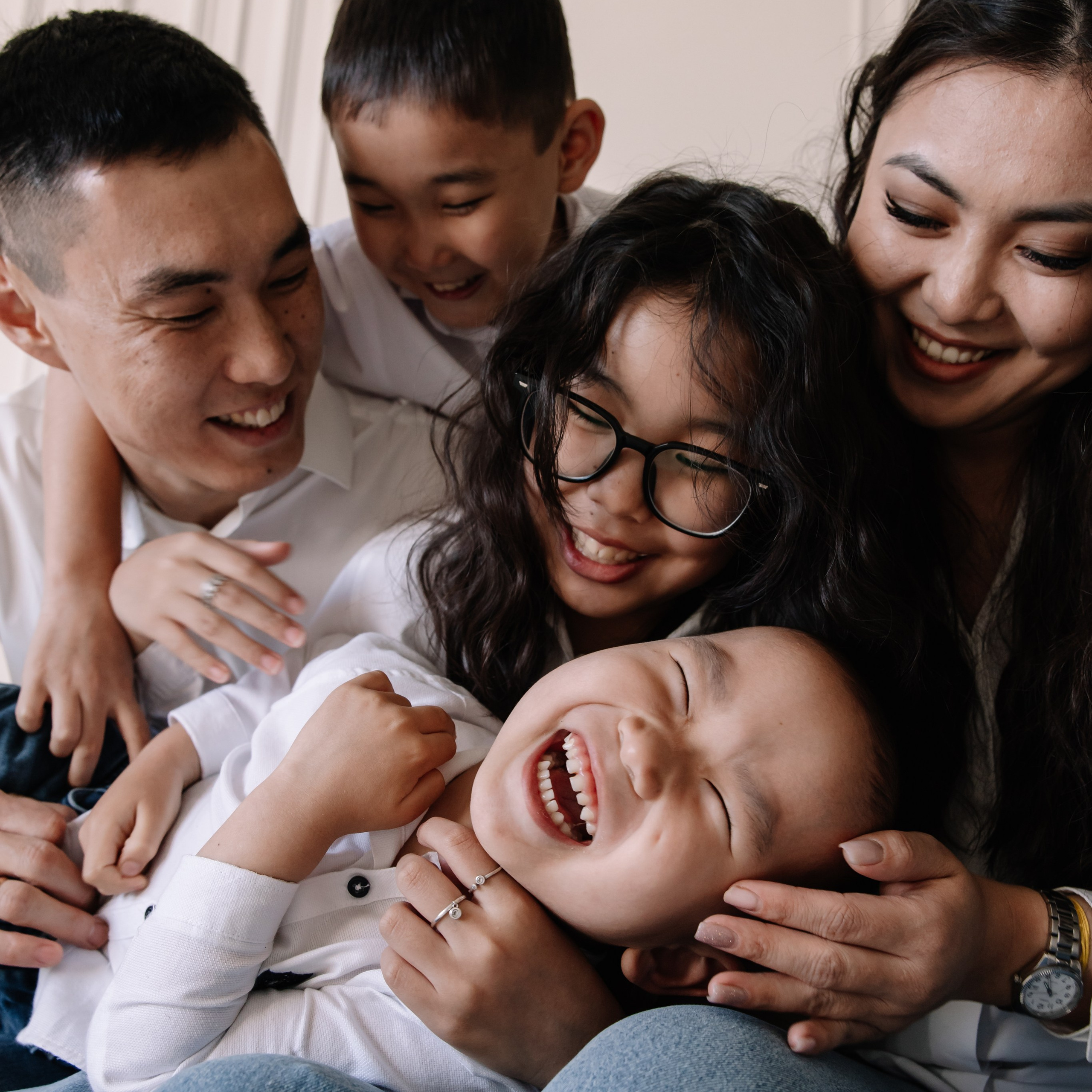 Семейная фотосессия в студии