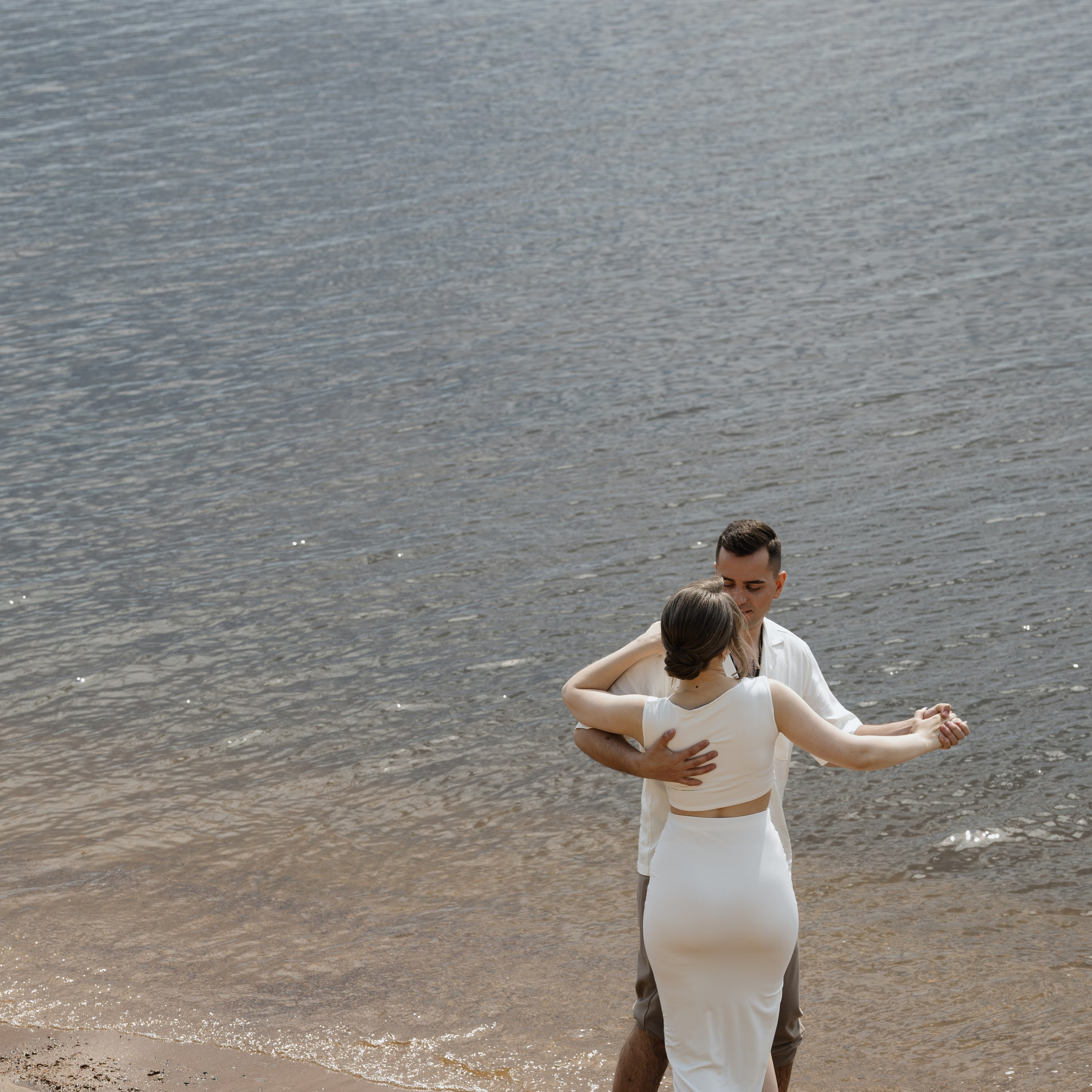 К тебе босиком