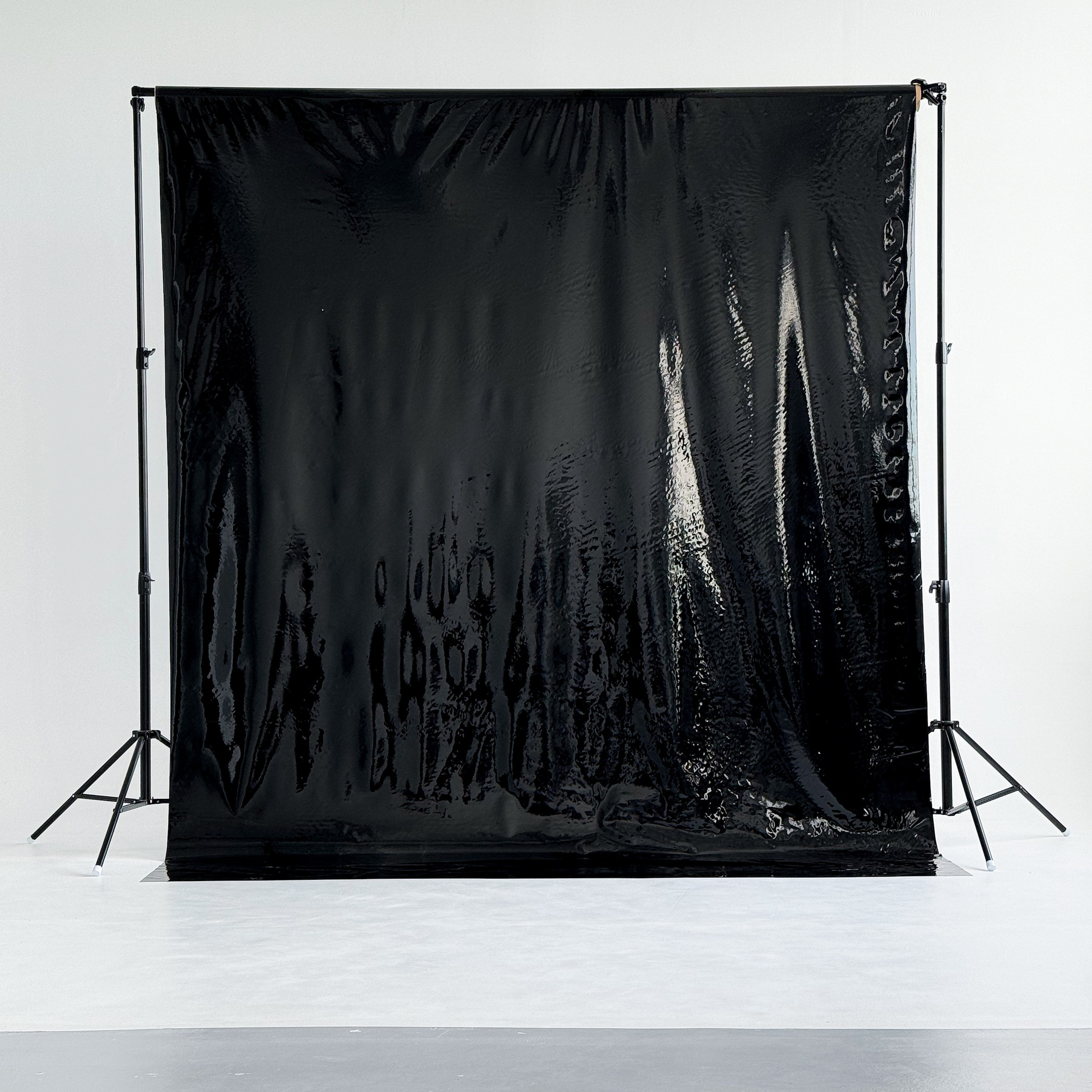 Чёрный 245×320см, 500 руб/сутки, бесплатно при аренде в студии