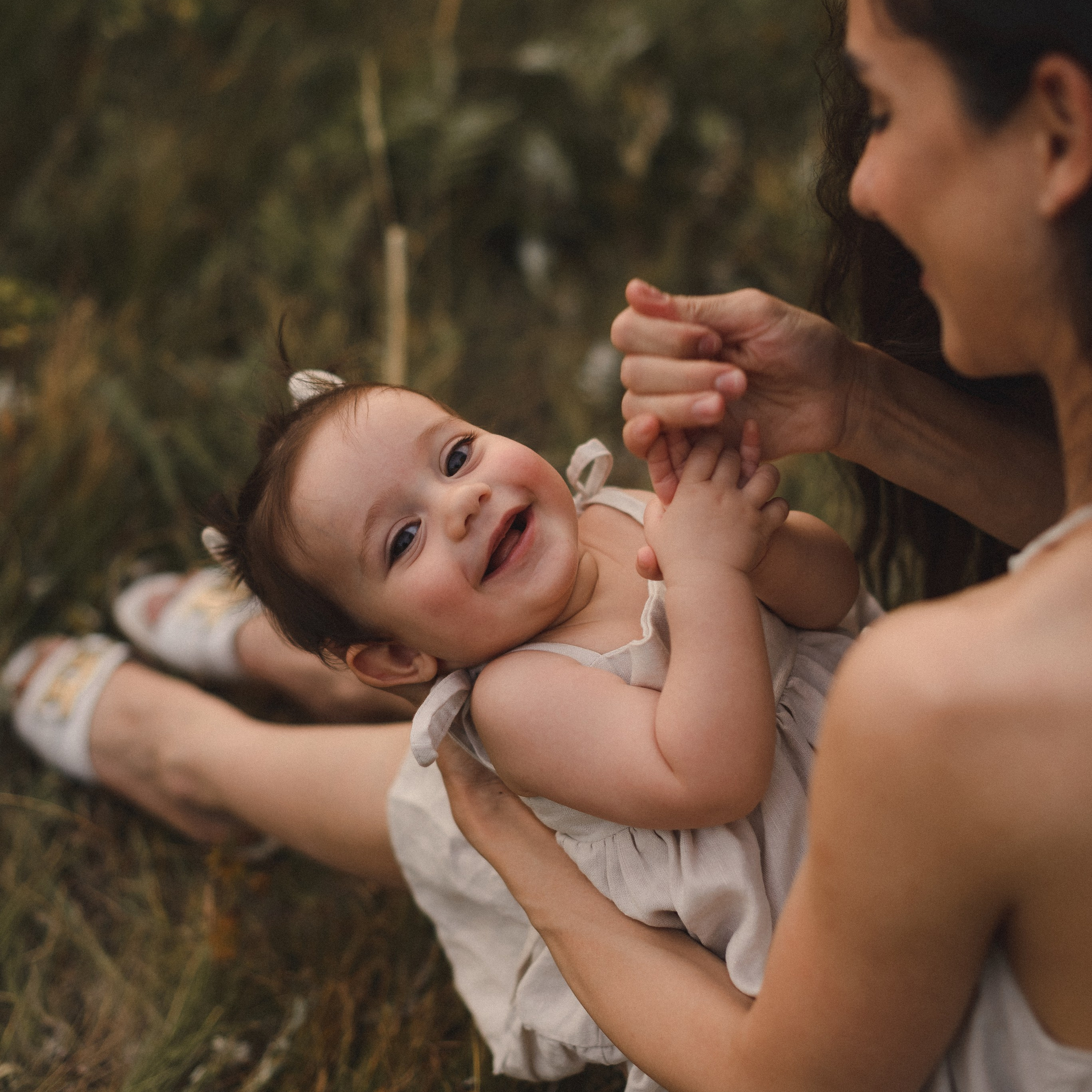 Летняя прогулка мамы и дочки