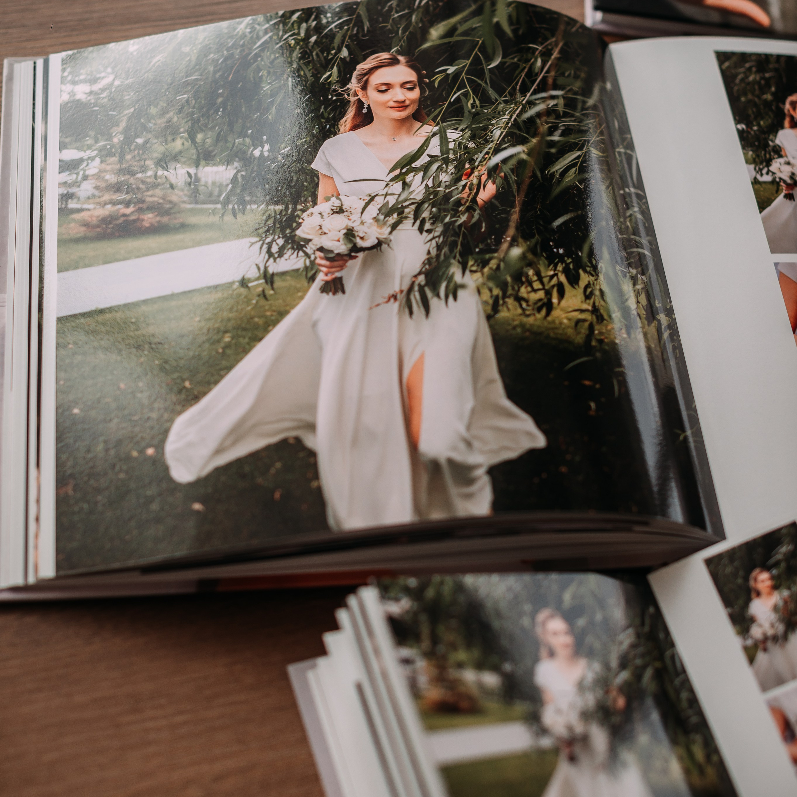 Страницы в ламинации. Свадебный фотограф Алёна Замотаева