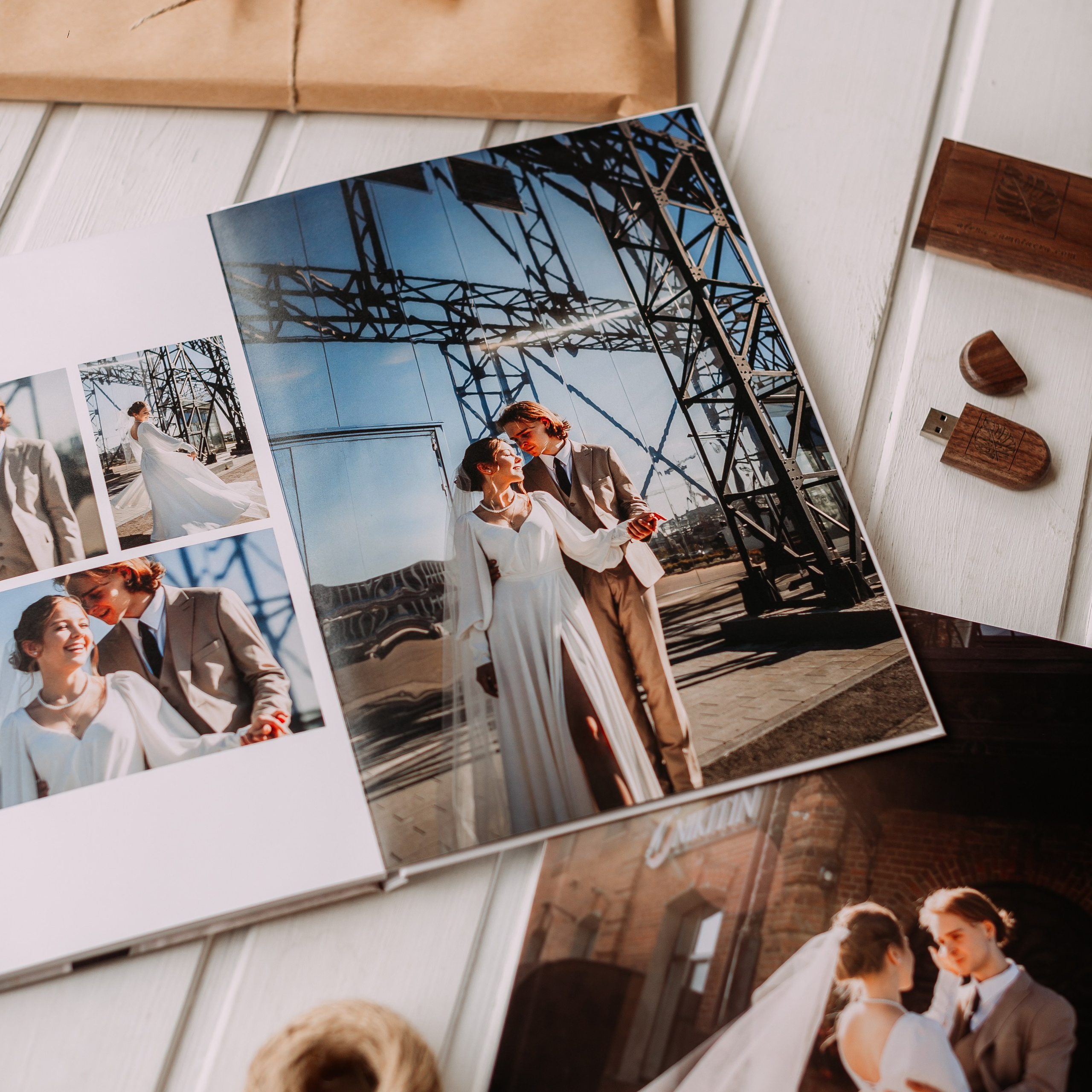 Страницы в ламинации. Свадебный фотограф Алёна Замотаева