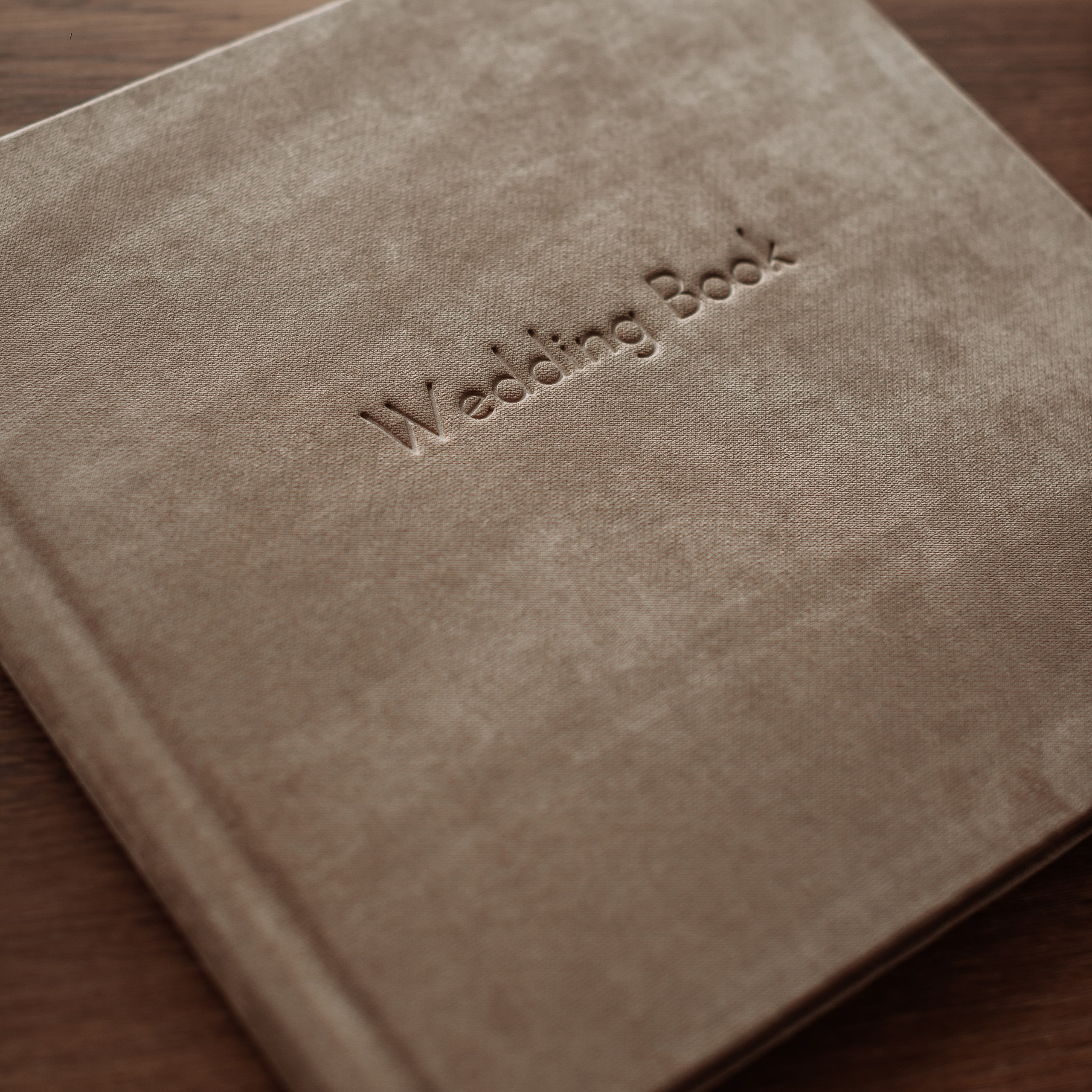 Страницы в ламинации. Свадебный фотограф Алёна Замотаева