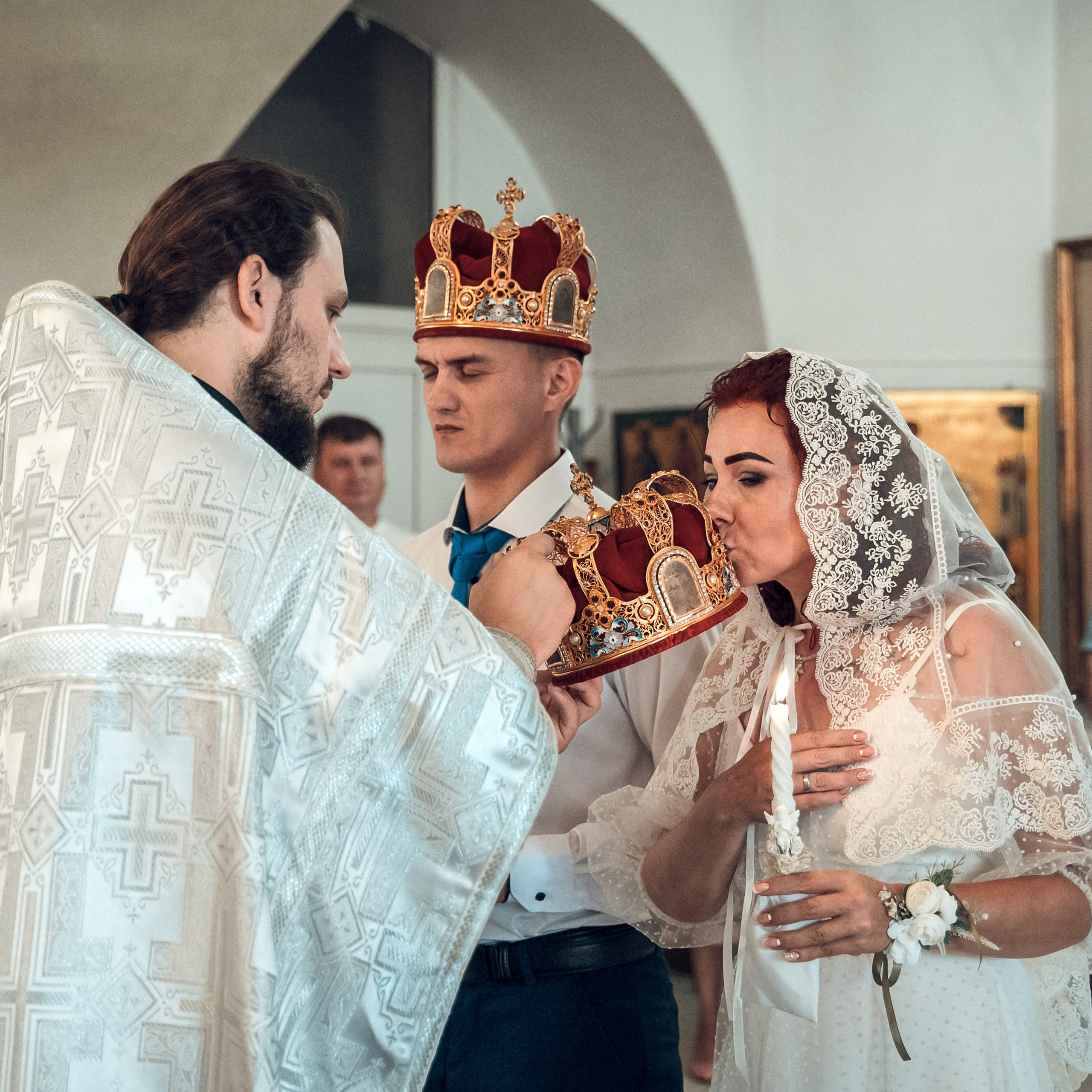 Таинство Венчания Алексея и Юлии в храмеРождества Христова