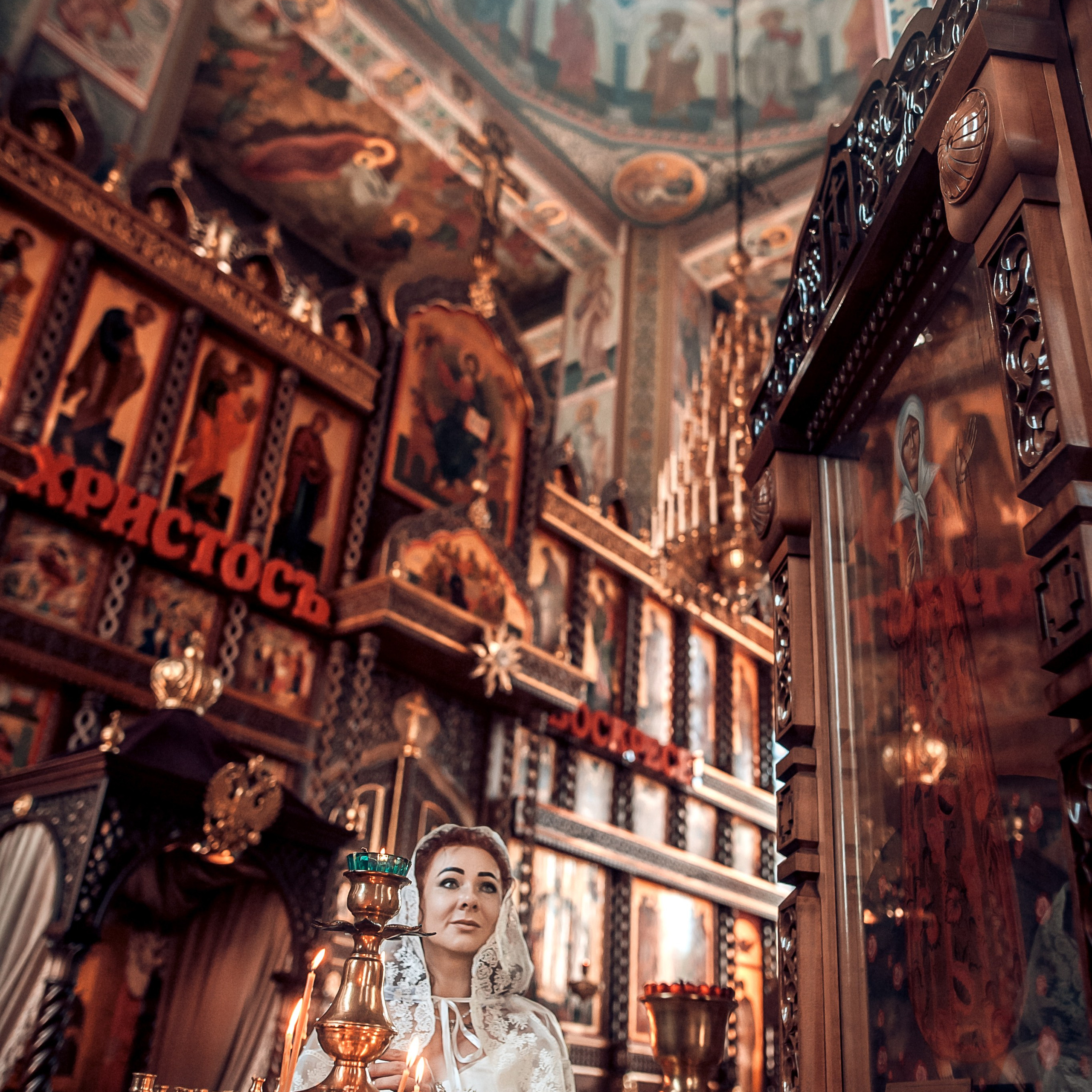 Таинство Венчания Алексея и Юлии в храмеРождества Христова