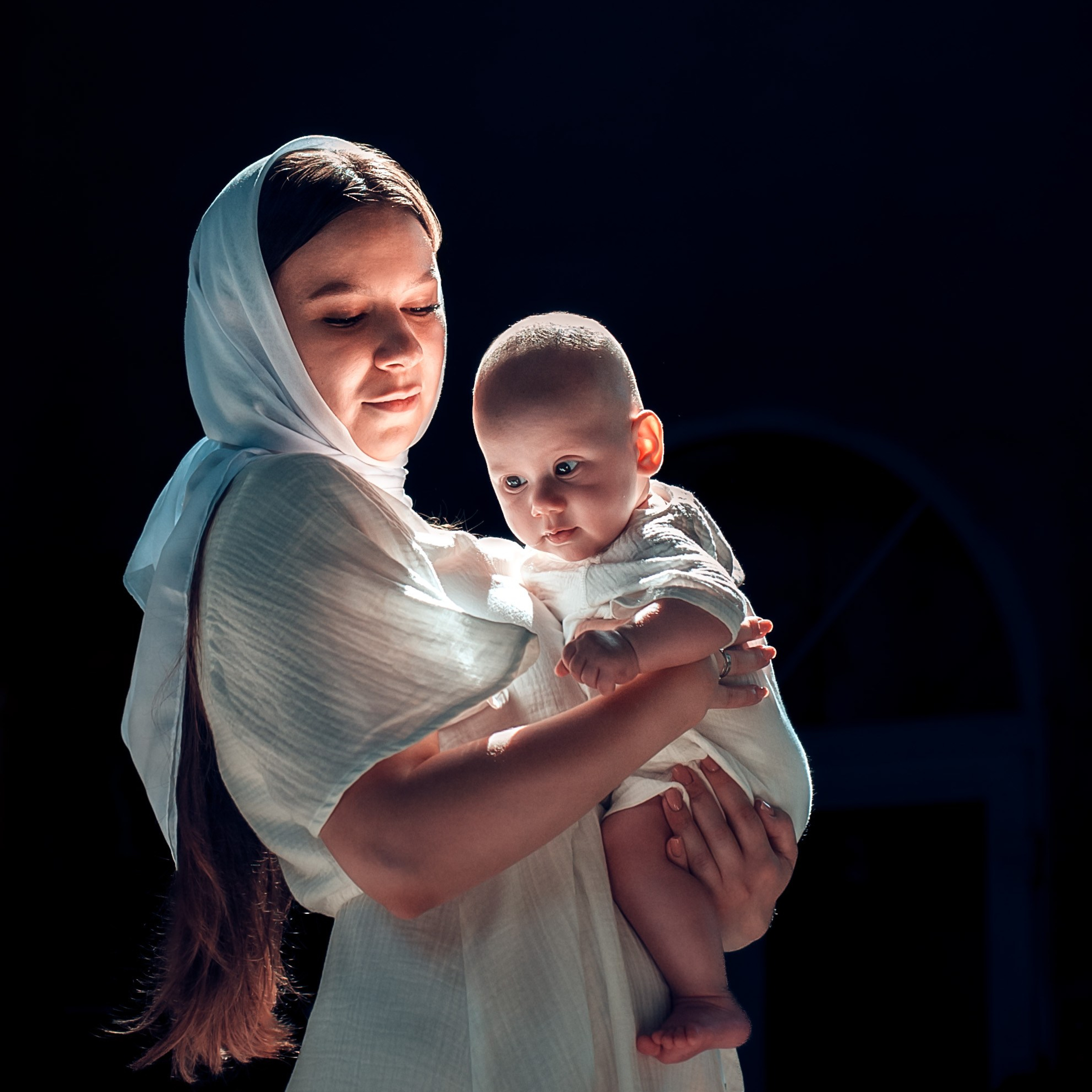 Таинство Крещения Артема в храме Николая Чудотворца