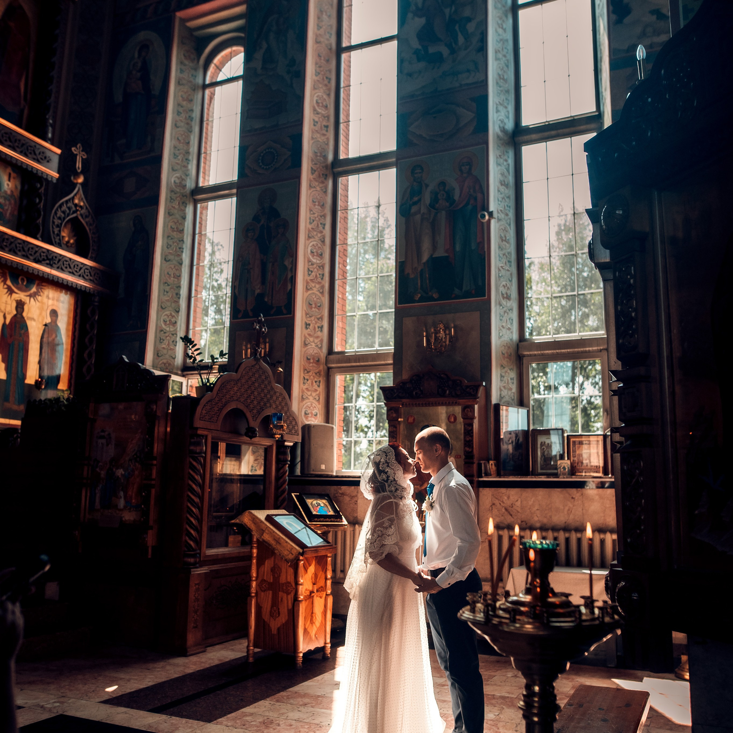 Таинство Венчания Алексея и Юлии в храмеРождества Христова