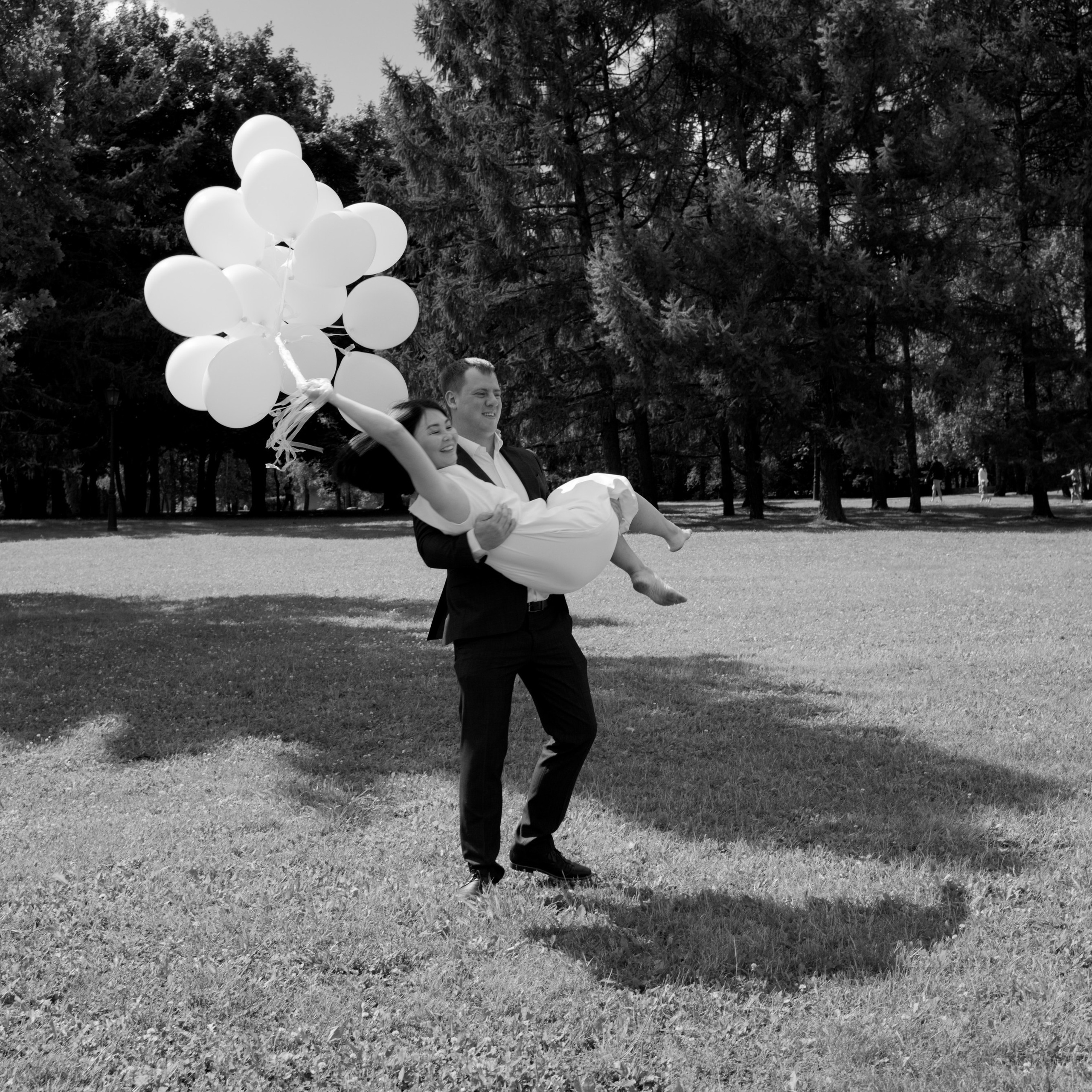 Асель, Дима, Амир и Аня (2 годика)