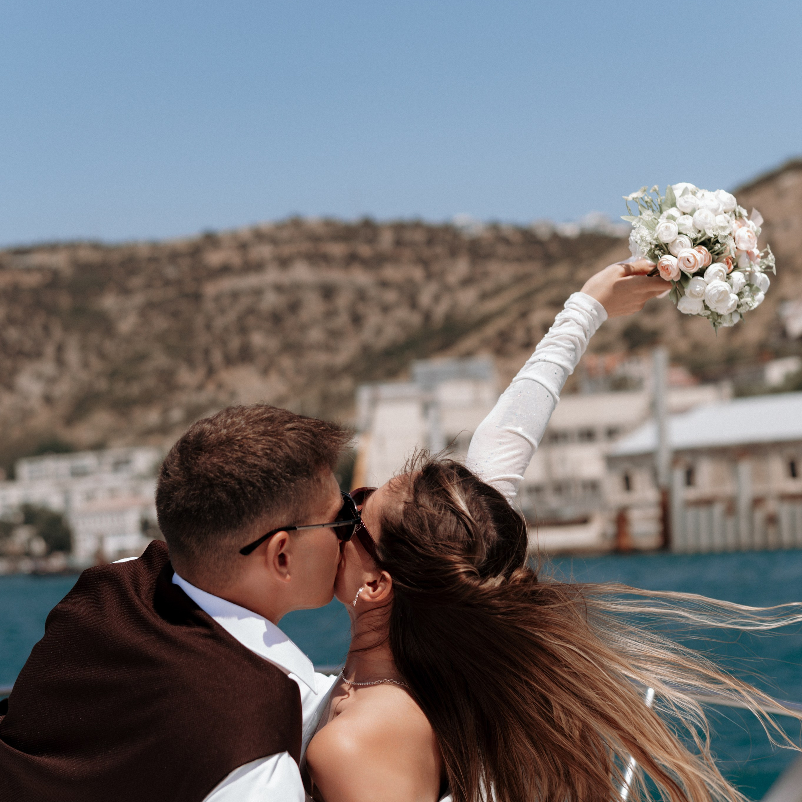 Руслан и Анна. Яхта. Свадебный фотограф в Севастополе