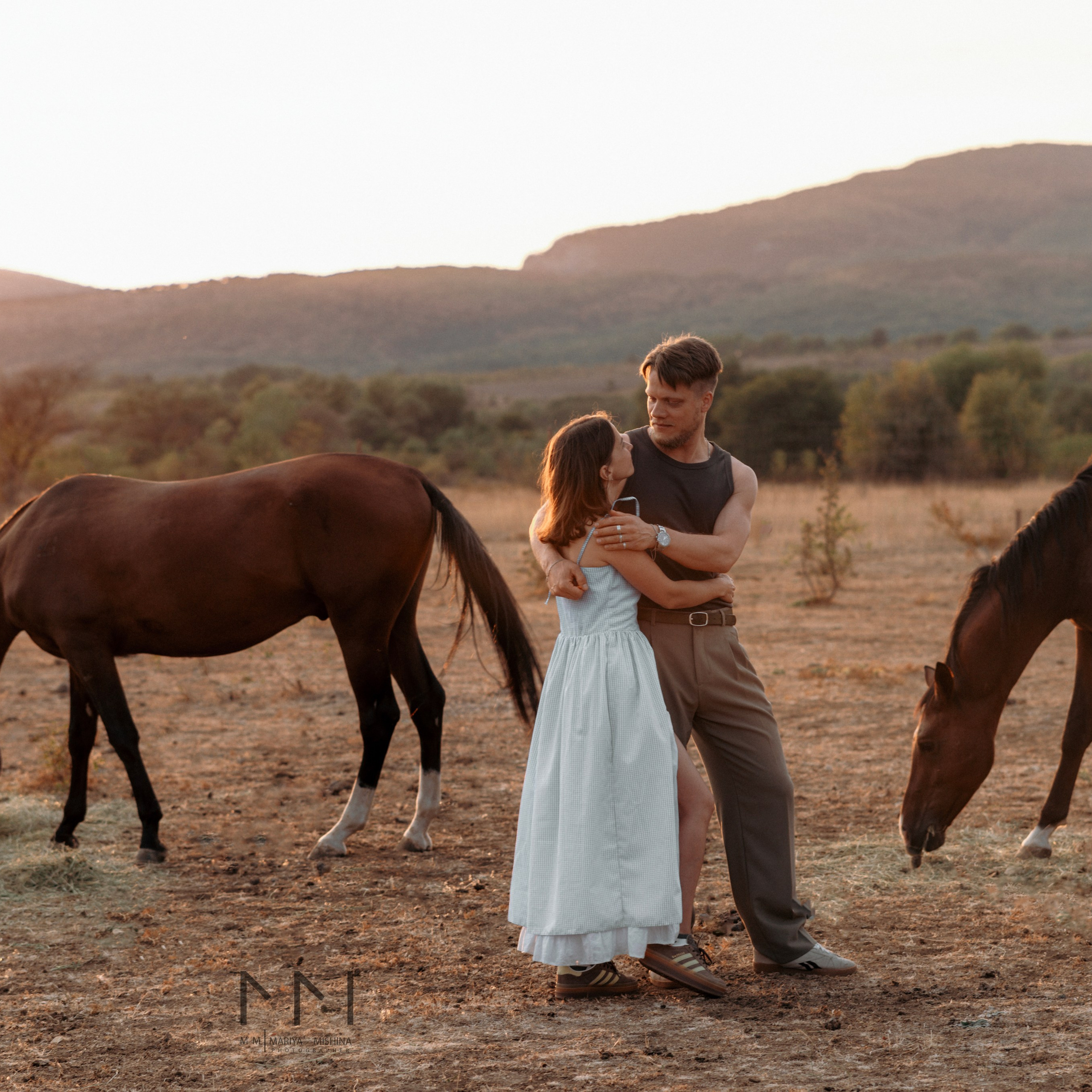 Фотосессии с лошадьми. Свадебный фотограф в Севастополе