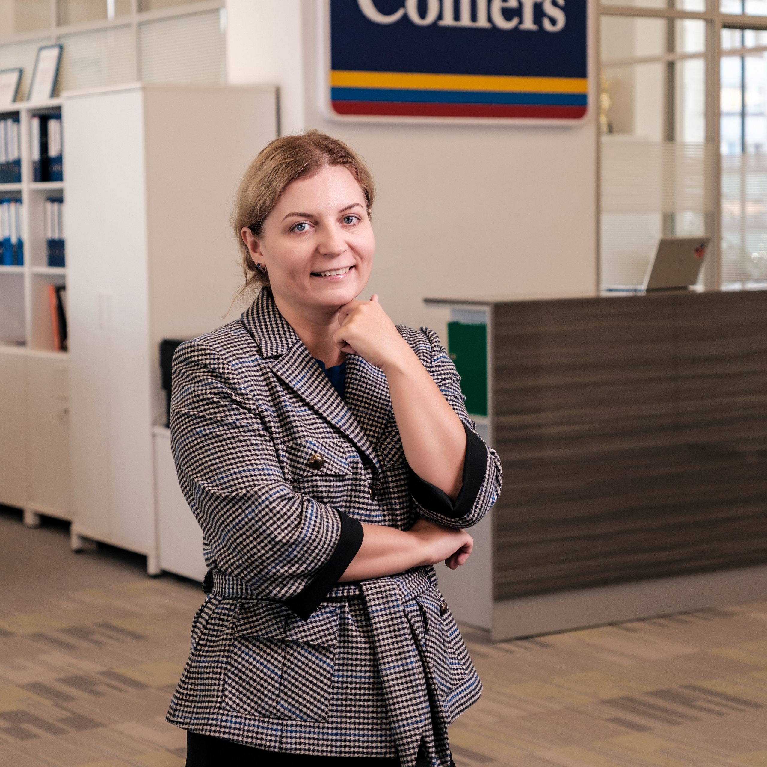 Бизнес портрет Алматы фотосессия в студии