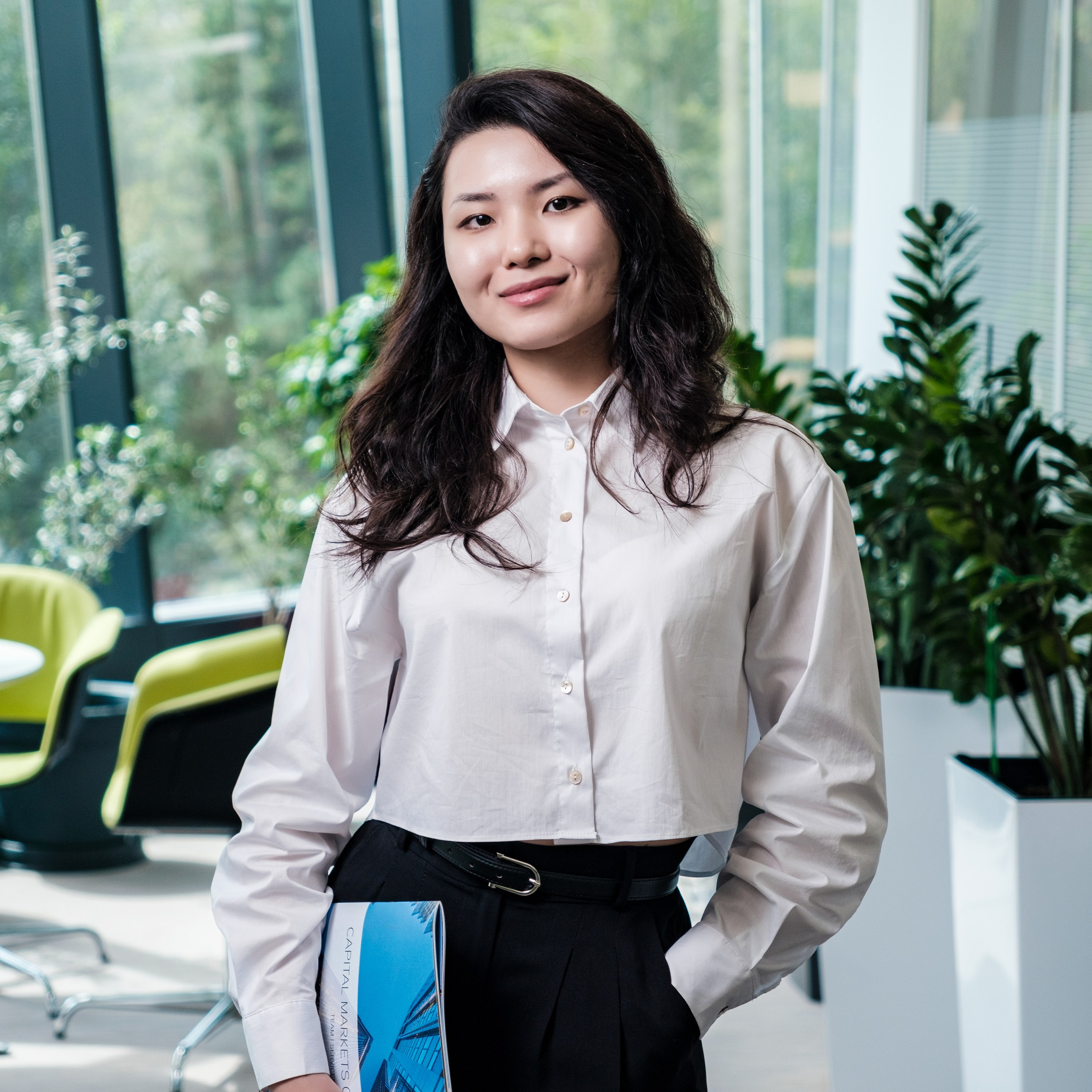 Бизнес портрет Алматы фотосессия в студии