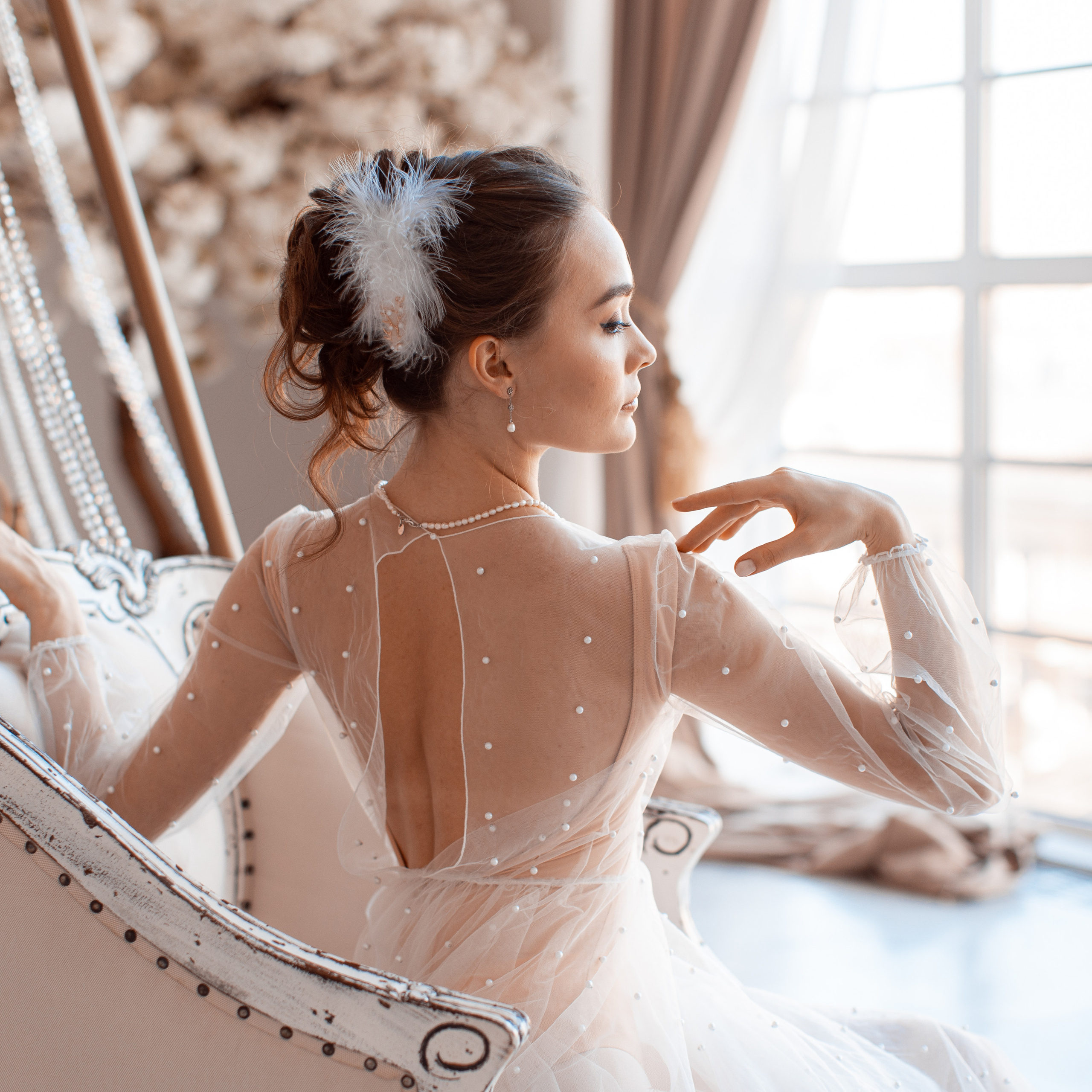 Украшения на голову с перьями