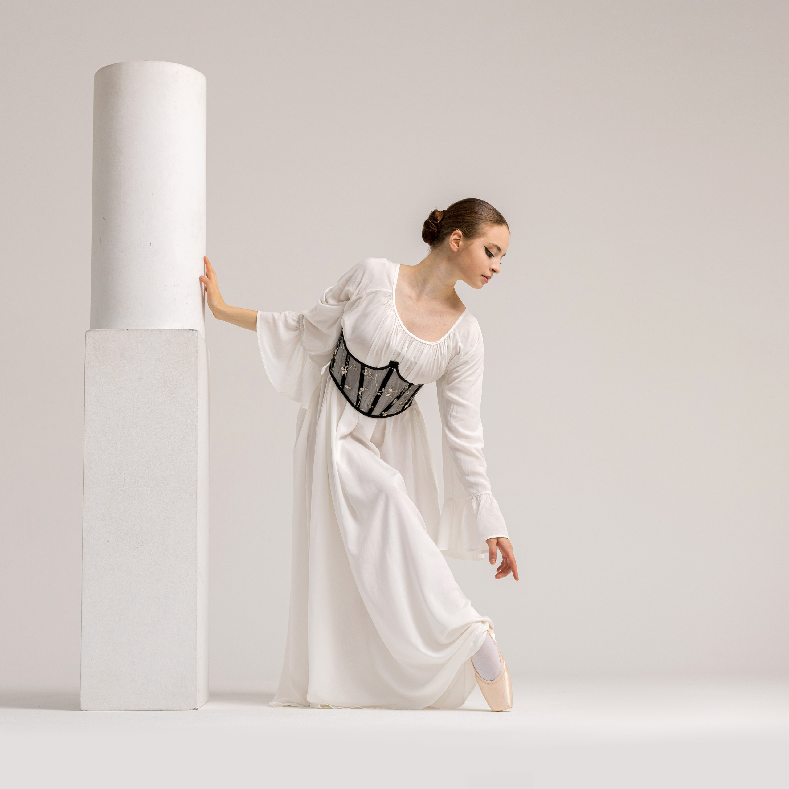 Платье белое