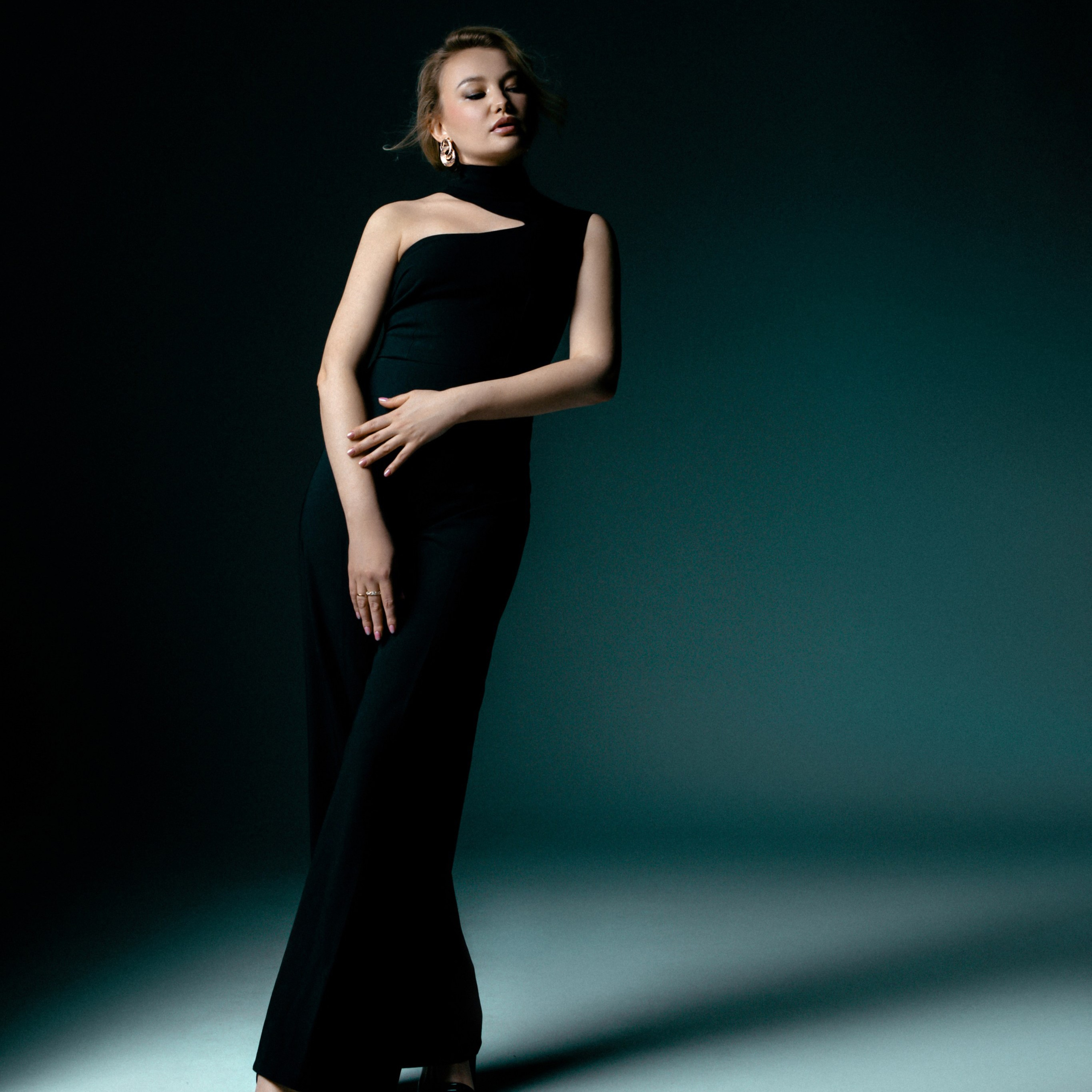 Алена. Съемка на циклораме